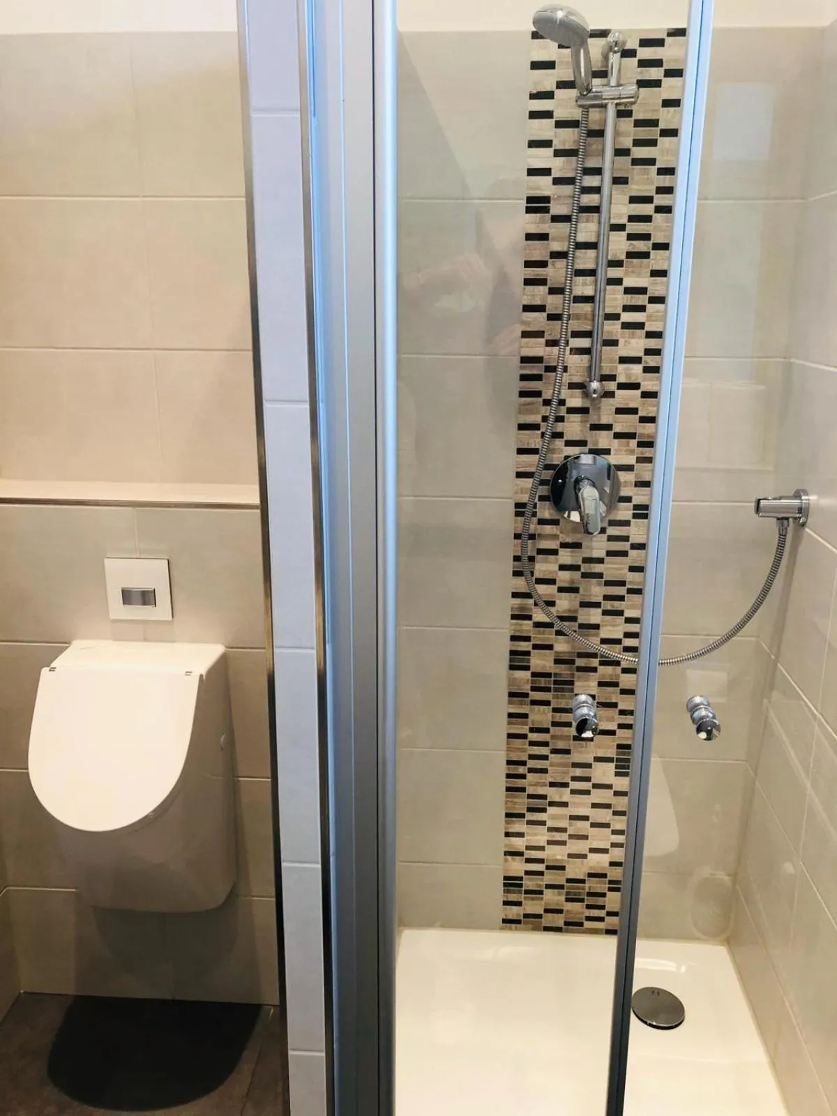 Bathroom in Jasper's Boutique Hotel