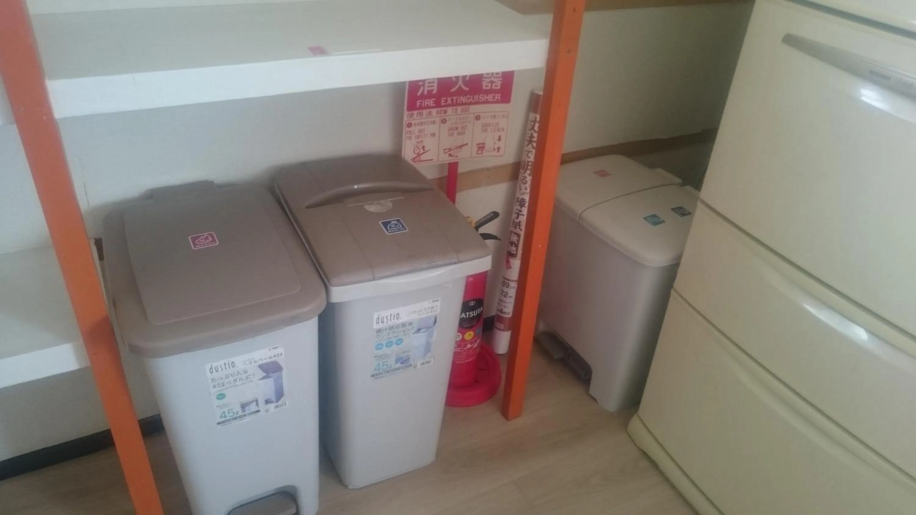 Communal kitchen in PittINN