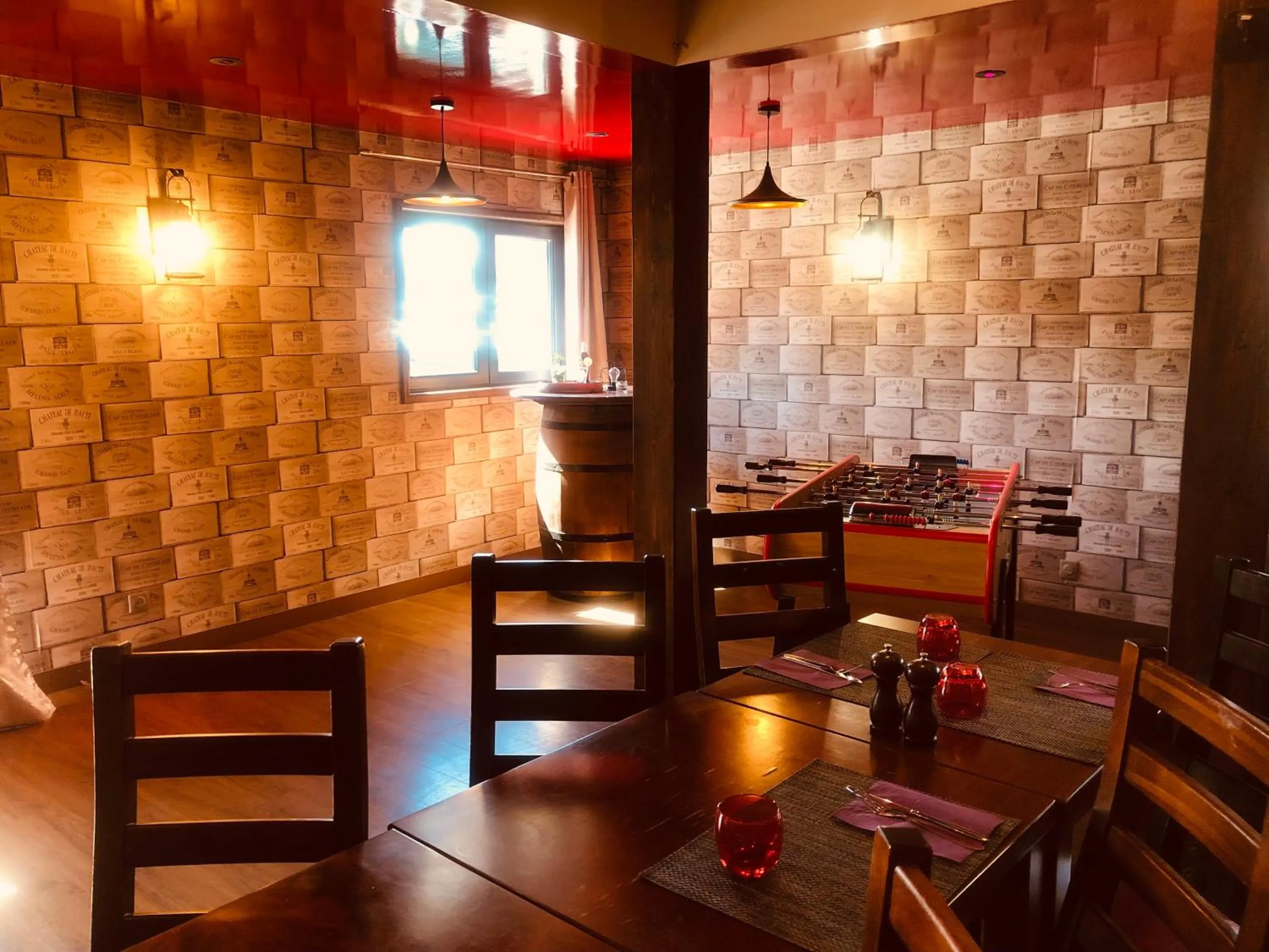 Lounge or bar in Comfort Hotel Orléans Olivet Provinces