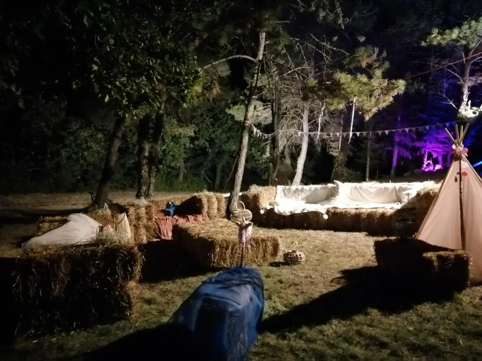 wedding in Suite Médiévale 40m2 chambre d' hôte du Mas Fabrègue