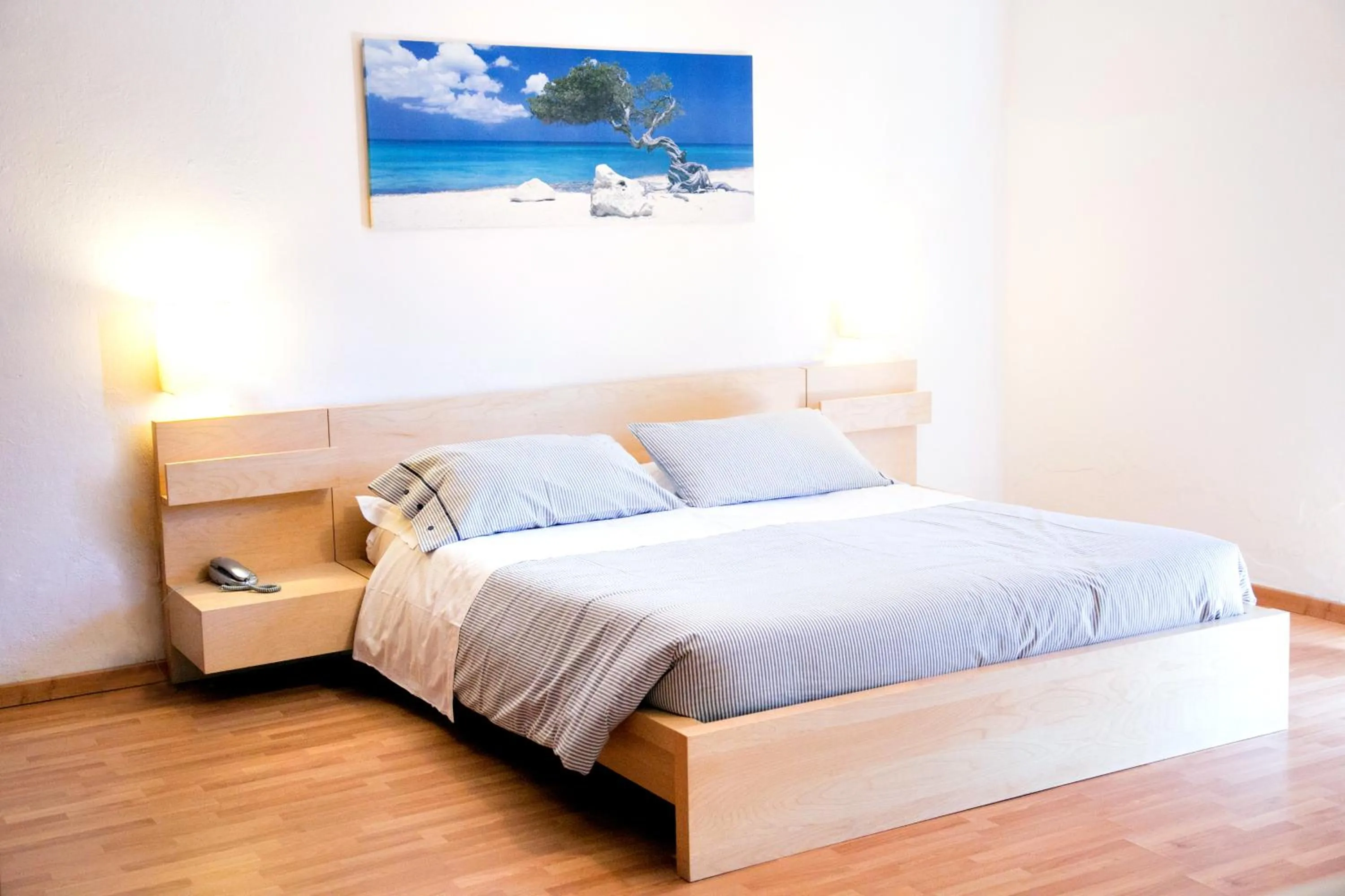 Photo of the whole room, Bed in Hotel Kinda