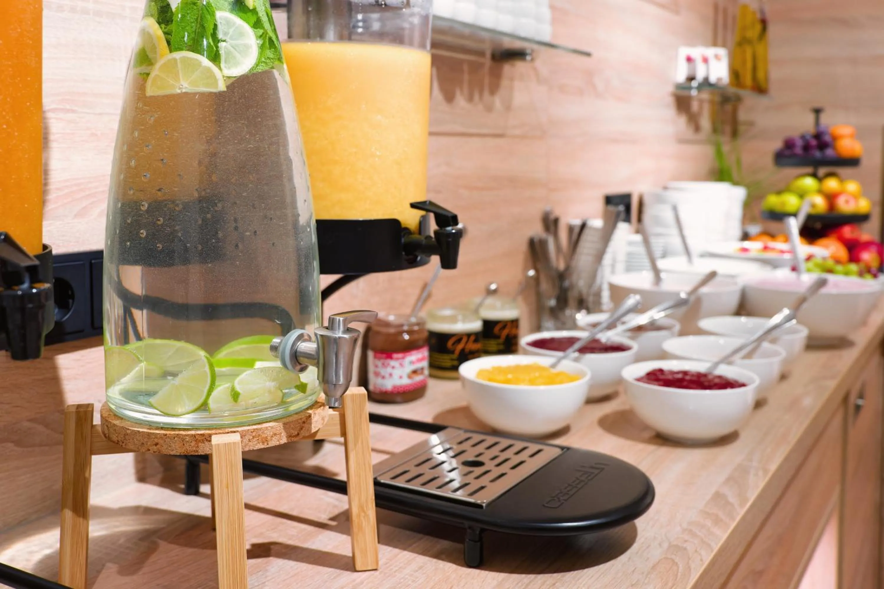 Breakfast in Hotel Schluister Park