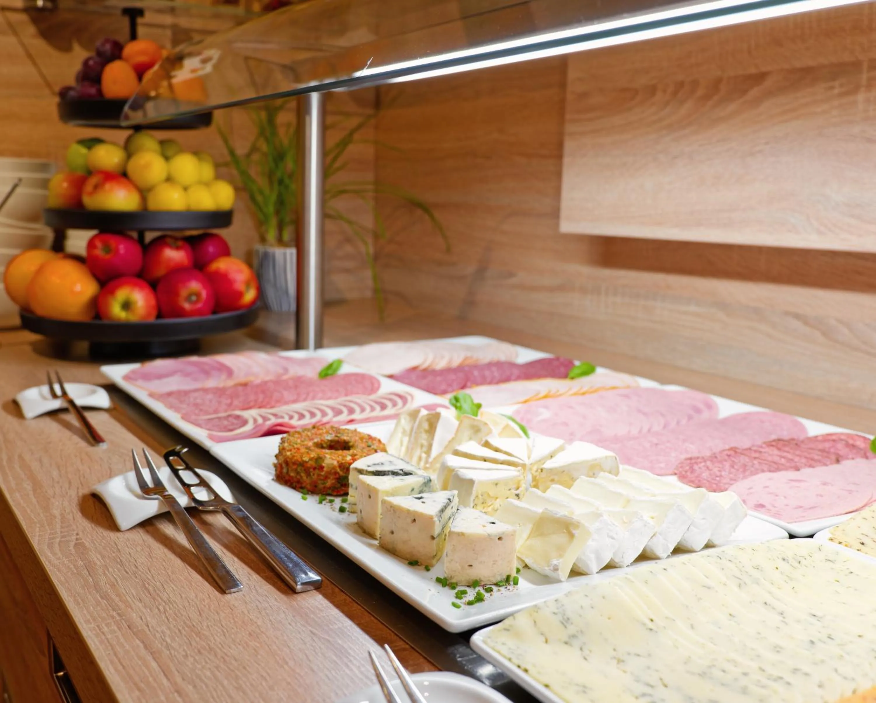 Breakfast in Hotel Schluister Park