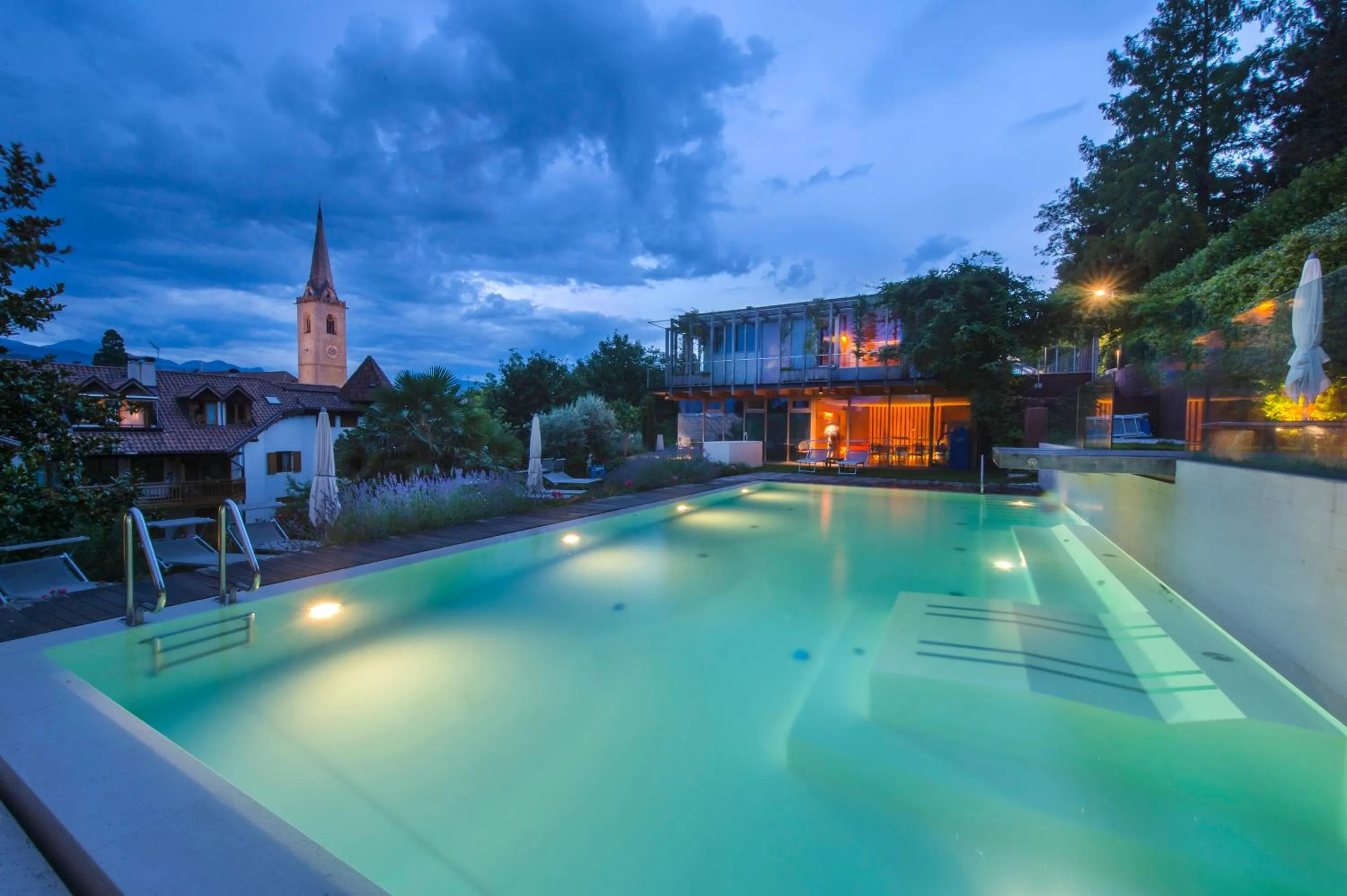 Swimming pool in Hotel Goldener Stern