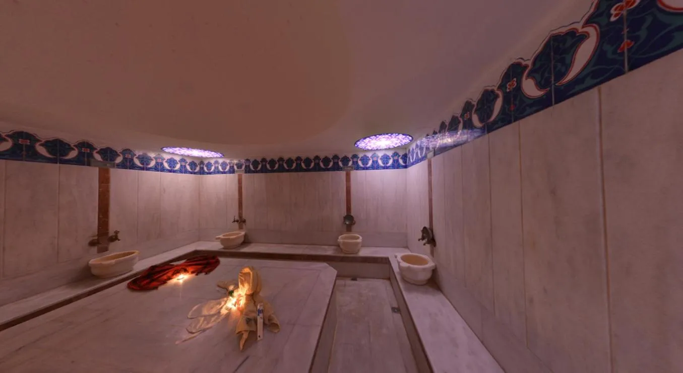 Public Bath in Anitas Hotel