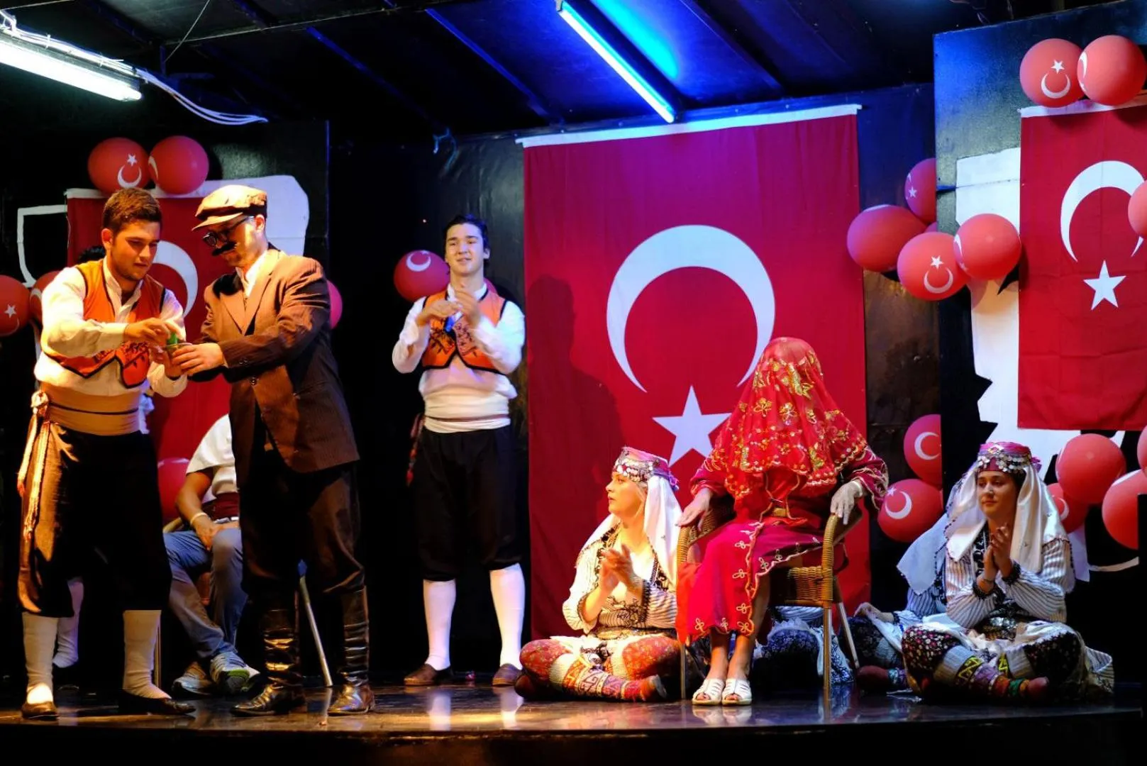 People in Anitas Hotel