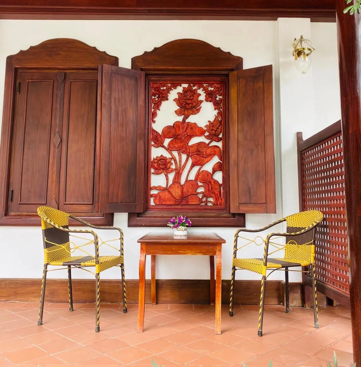 Living room in Luang Prabang Villa Sirikili River View