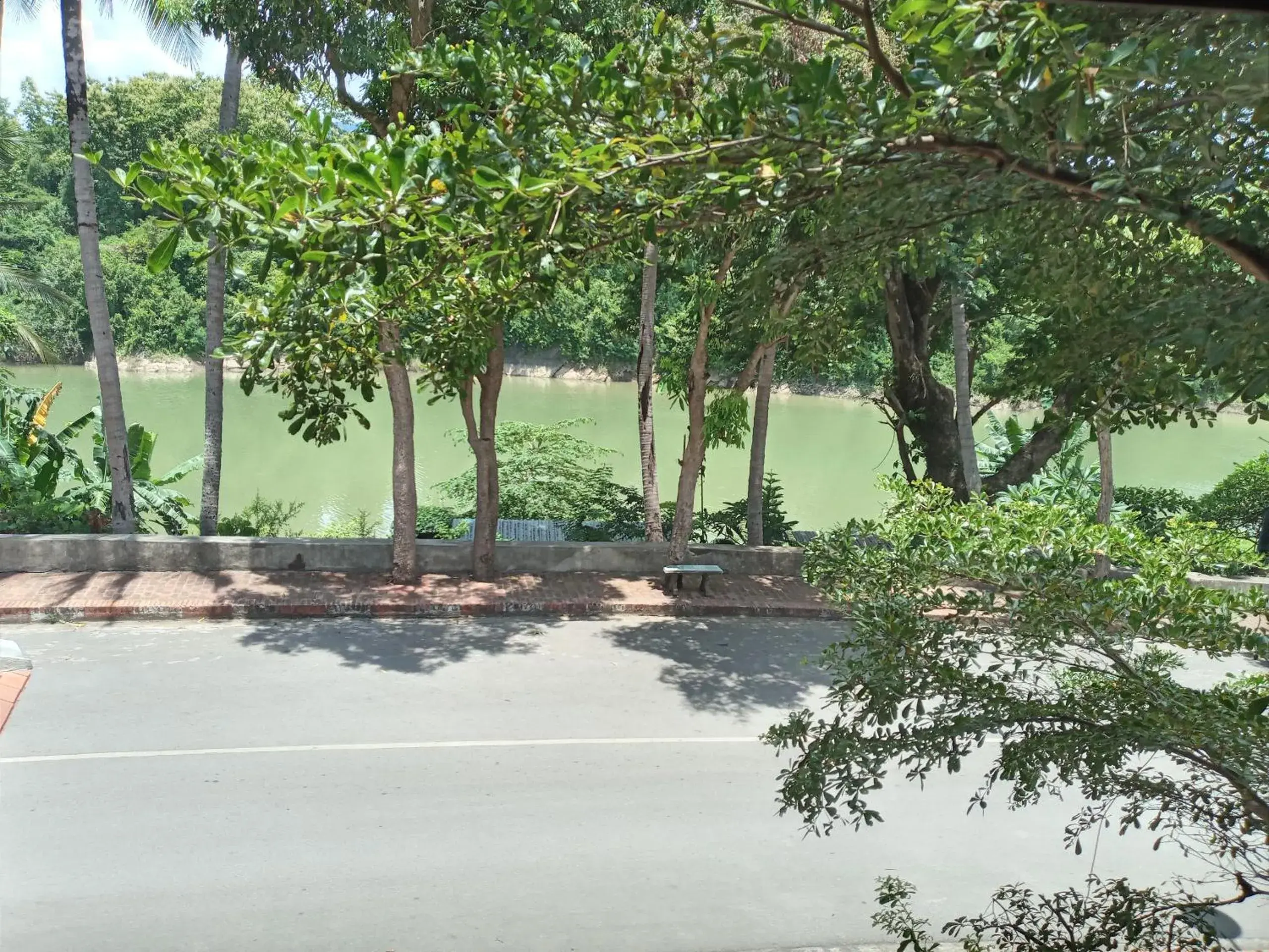 Deluxe Double Room with Balcony in Luang Prabang Sirikili Villa River View Deluxe Double Room with Balcony in Luang Prabang Sirikili Villa River View