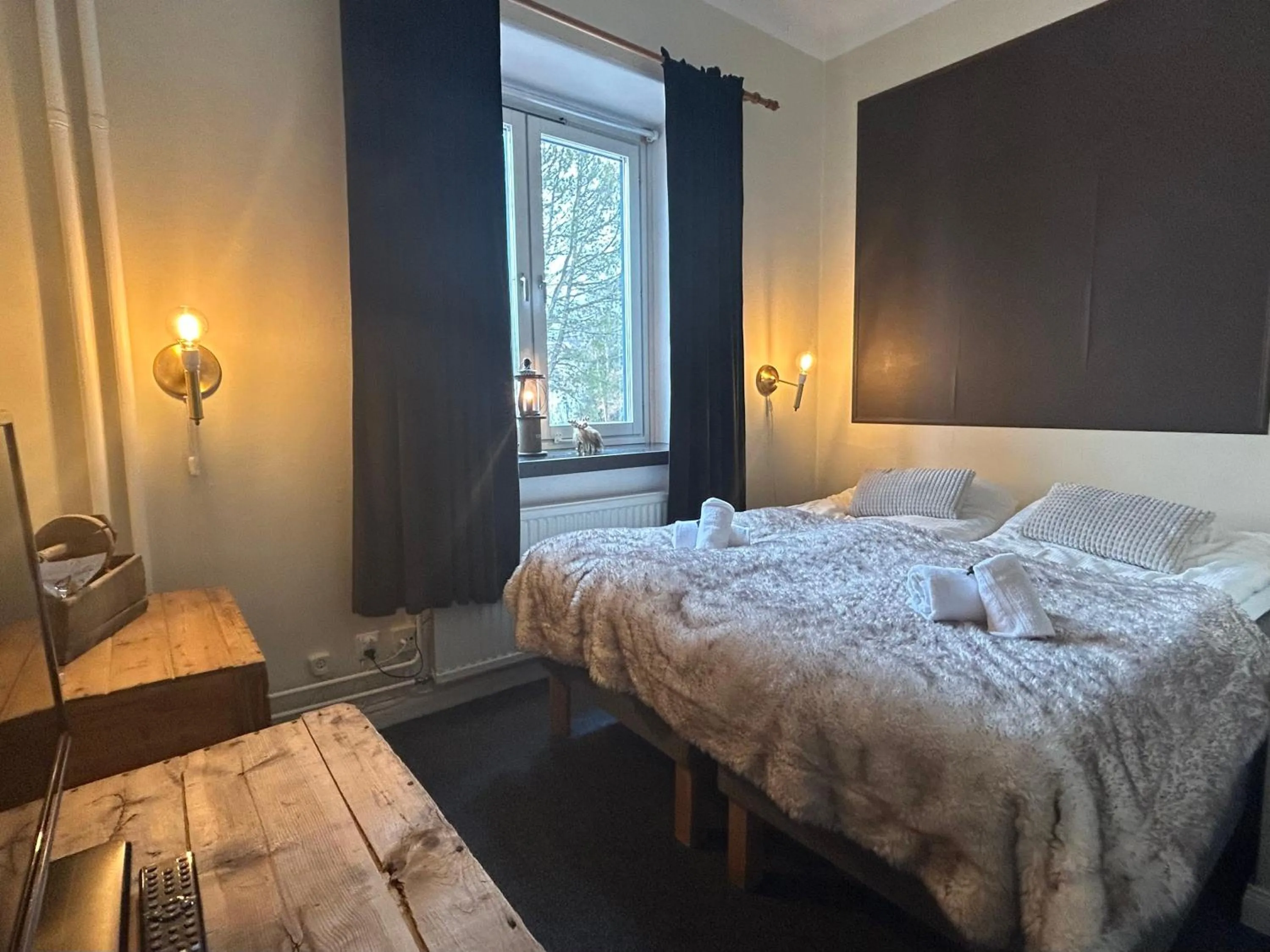 Bed in Kungshaga Hotell