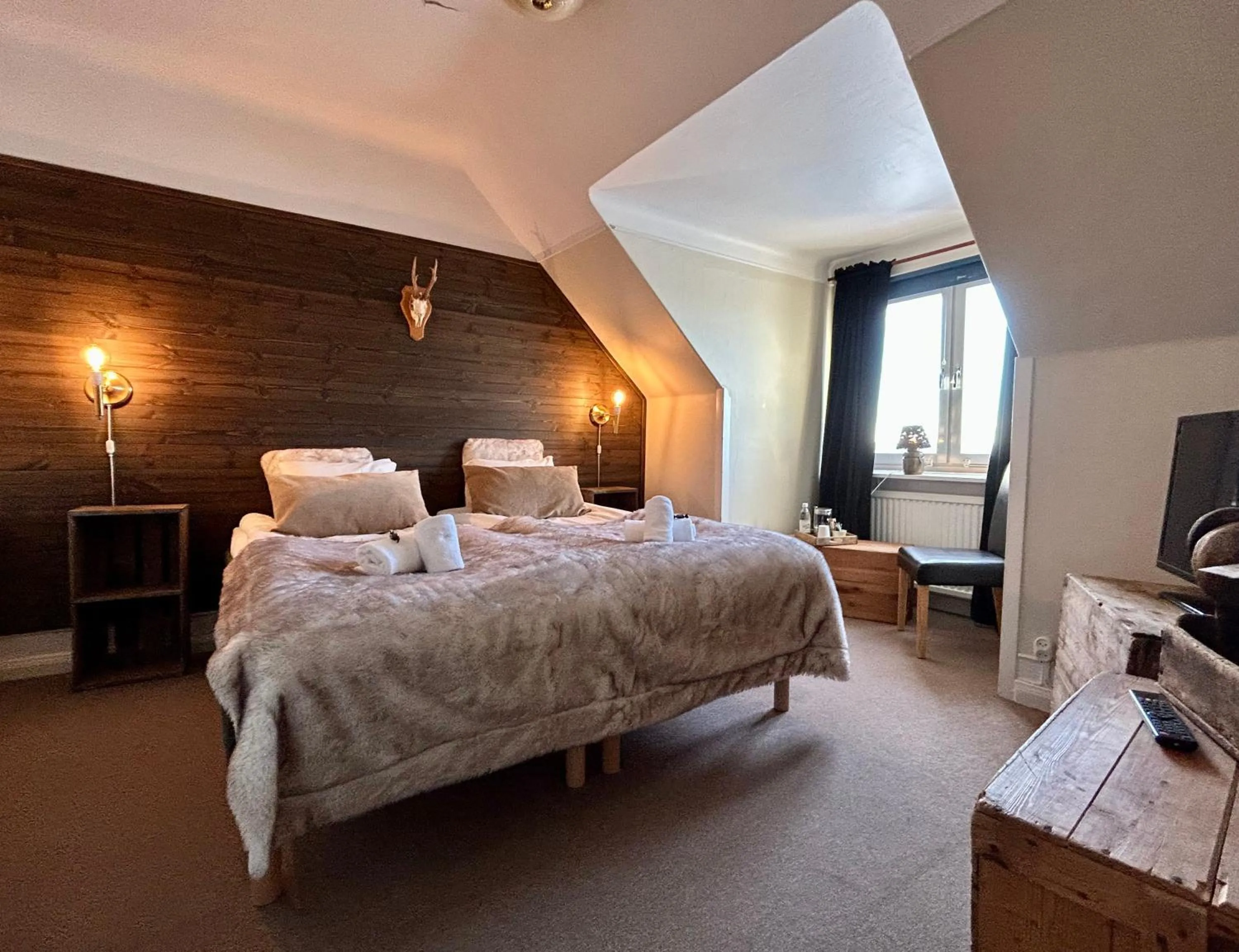 Bed in Kungshaga Hotell