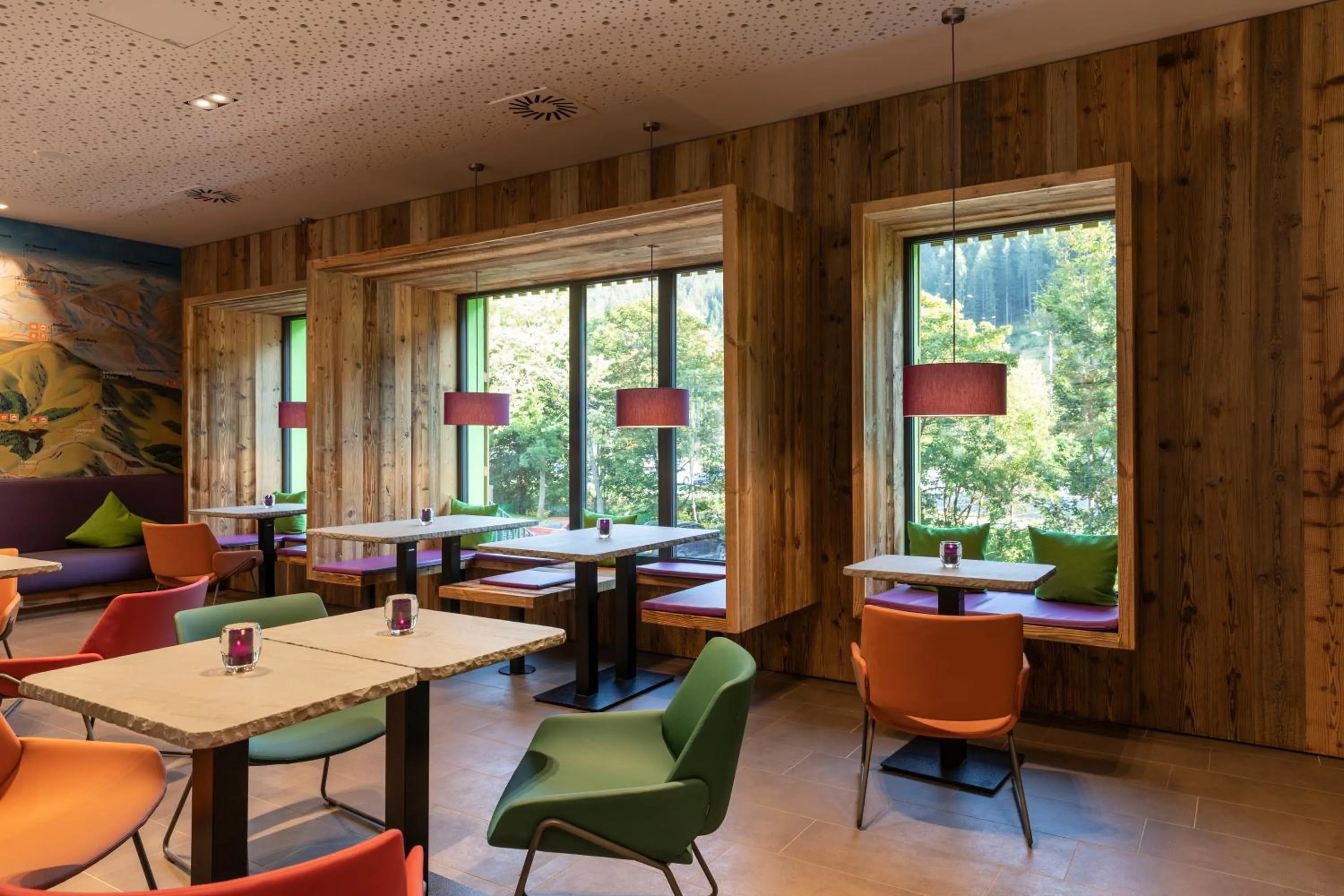 Lounge or bar in Explorer Hotel Montafon