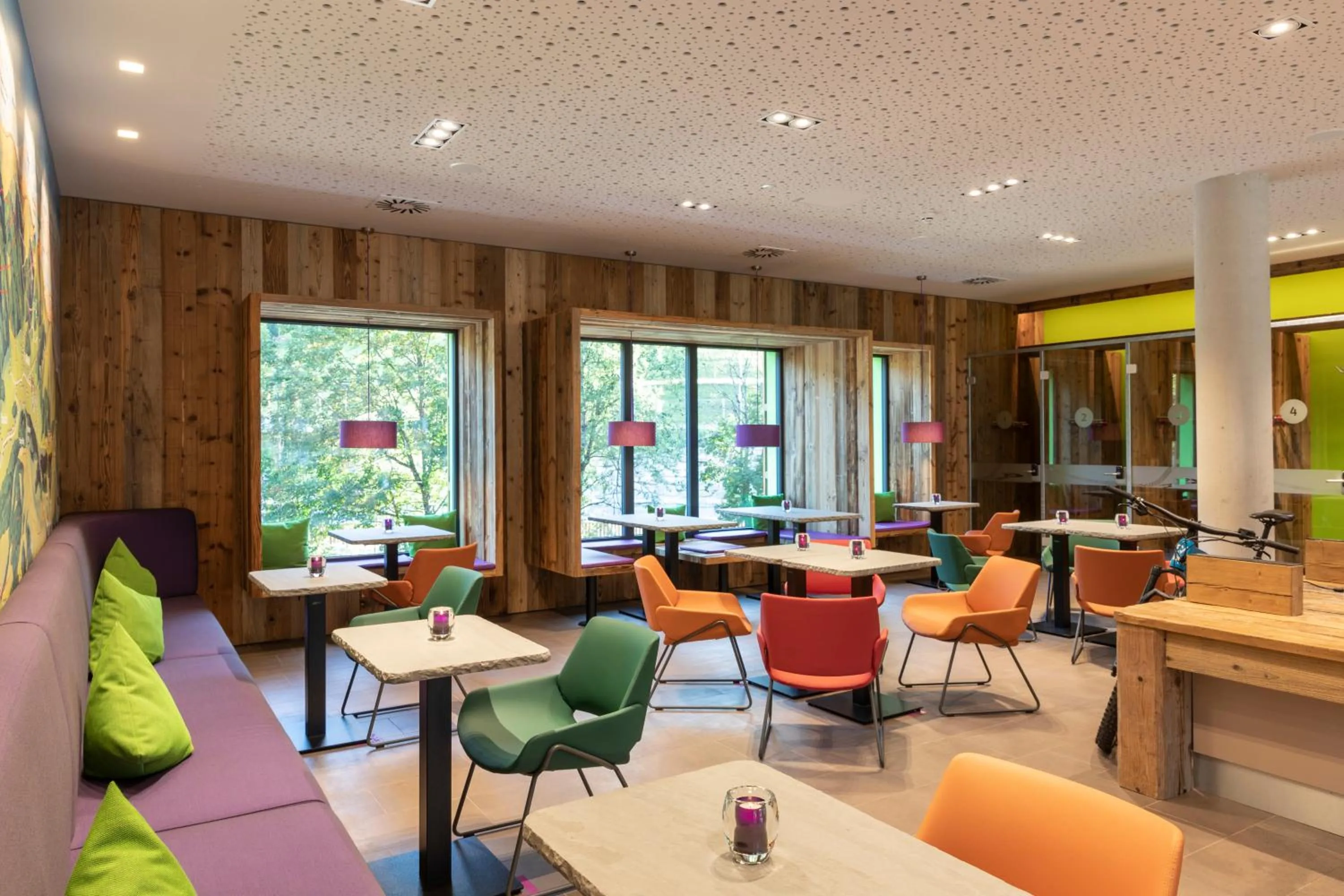 Lounge or bar in Explorer Hotel Montafon