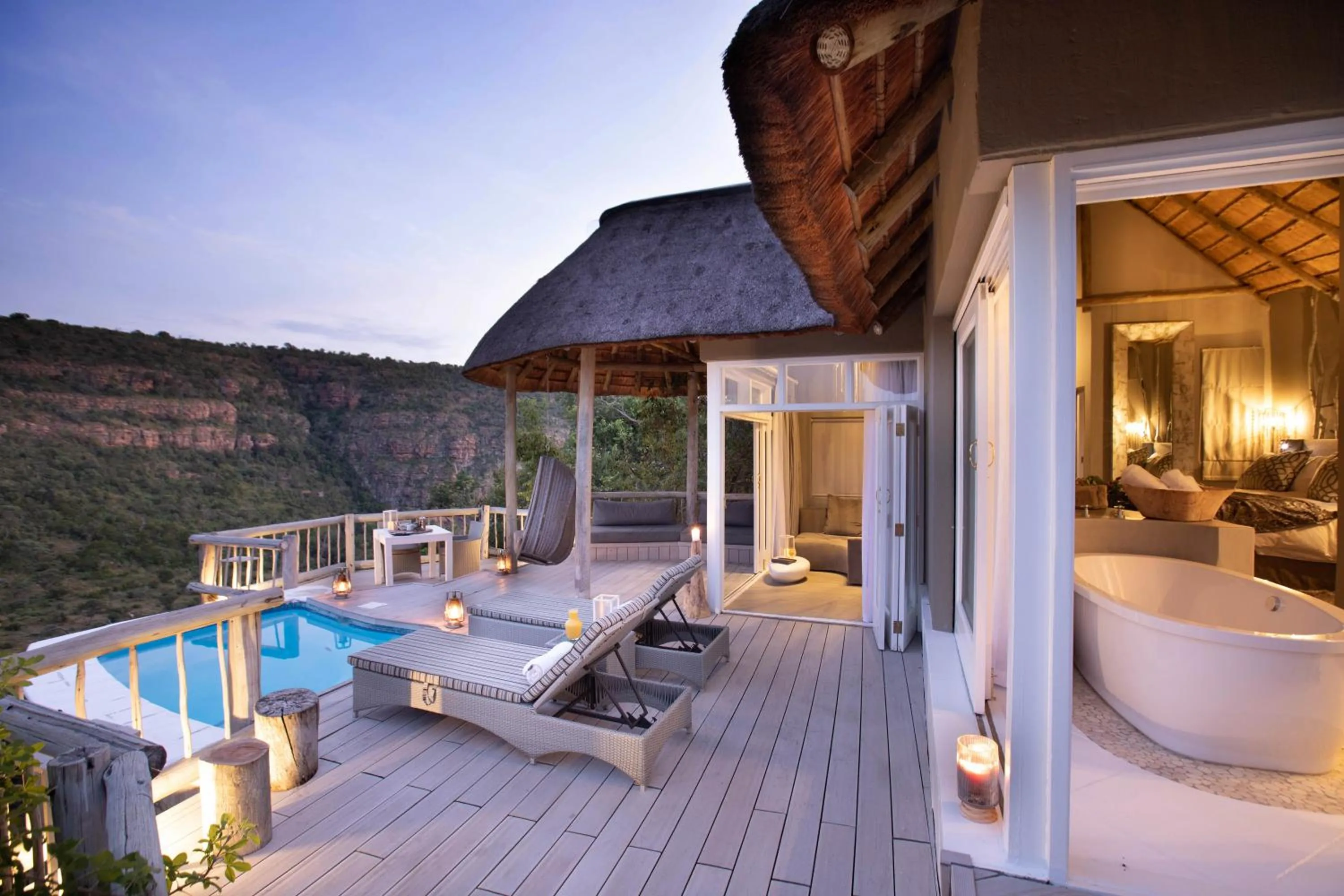 Patio in Clifftop Exclusive Safari Hideaway