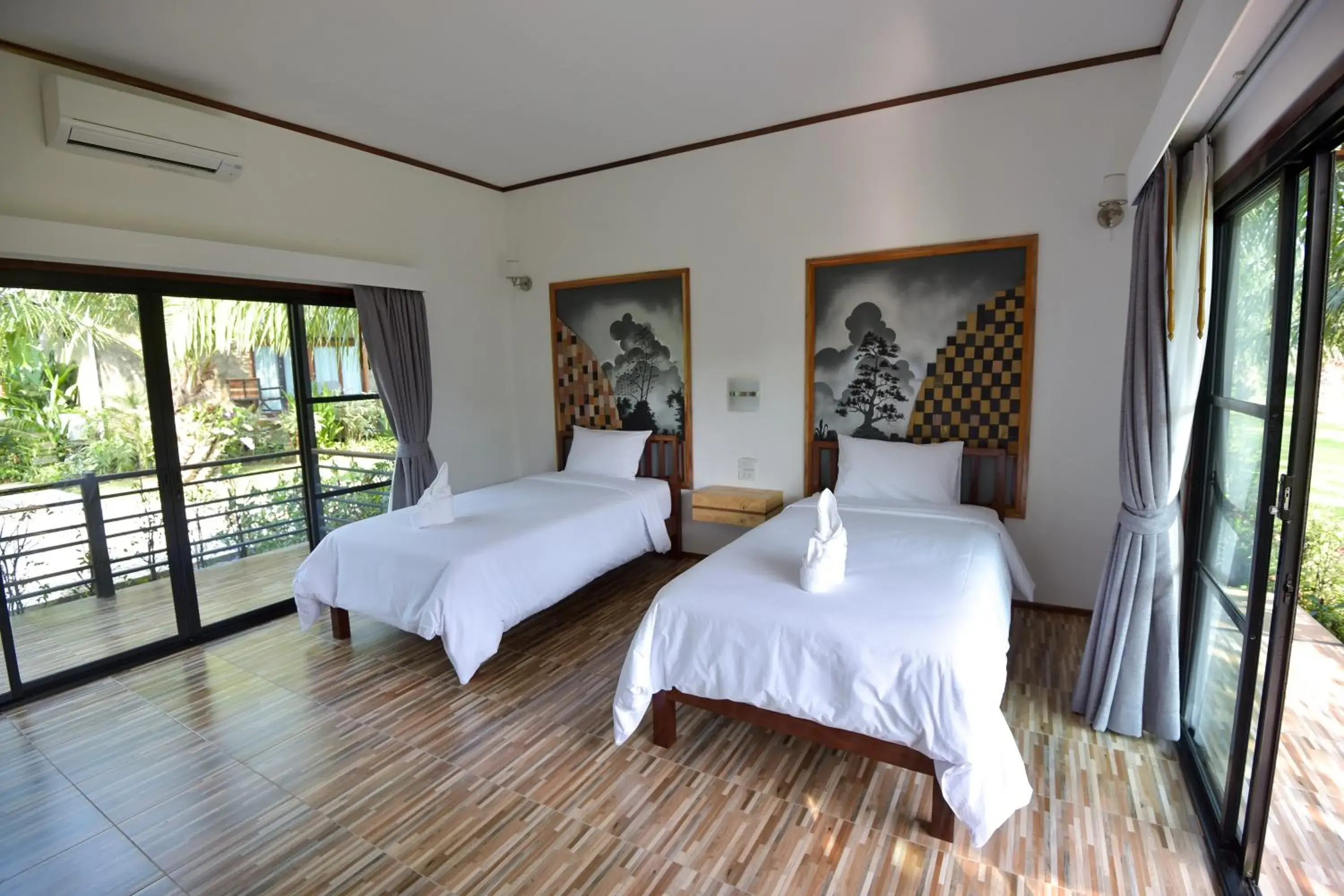 Small Twin Room in Palm Pran Resort Small Twin Room in Palm Pran Resort