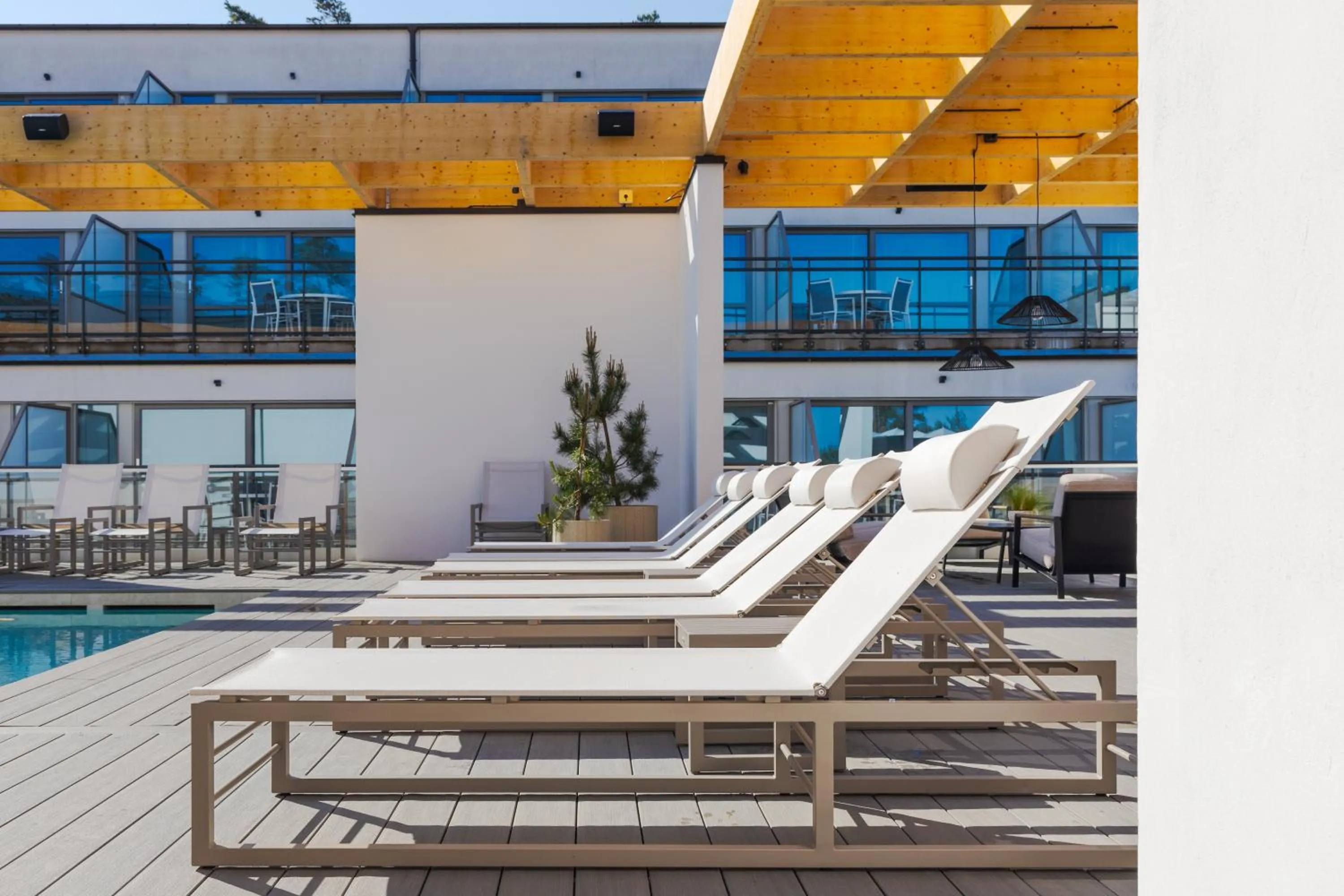 Patio in Hotel Riviera Strand
