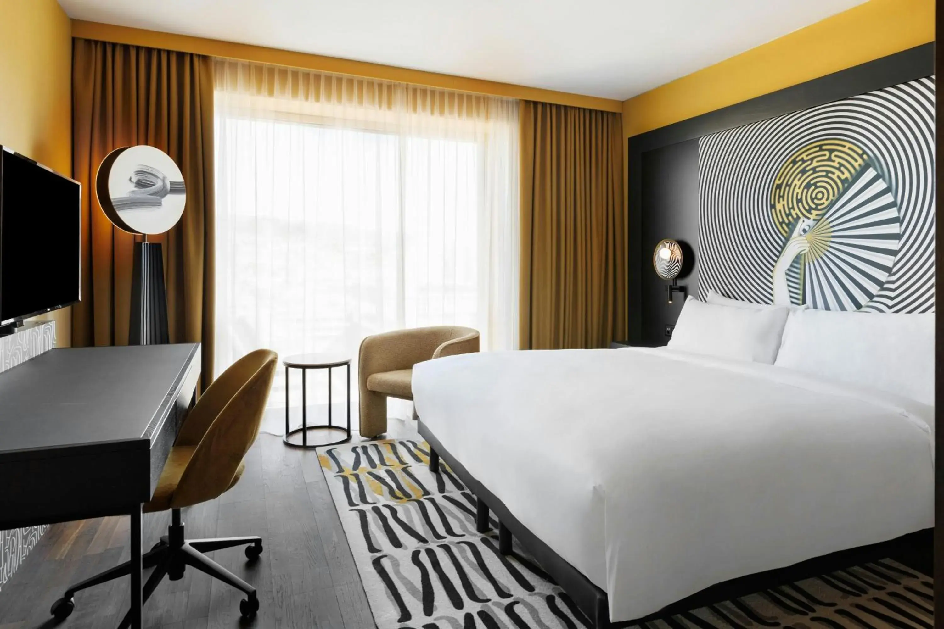 Comfort King Room in Renaissance Zurich Tower Hotel Comfort King Room in Renaissance Zurich Tower Hotel