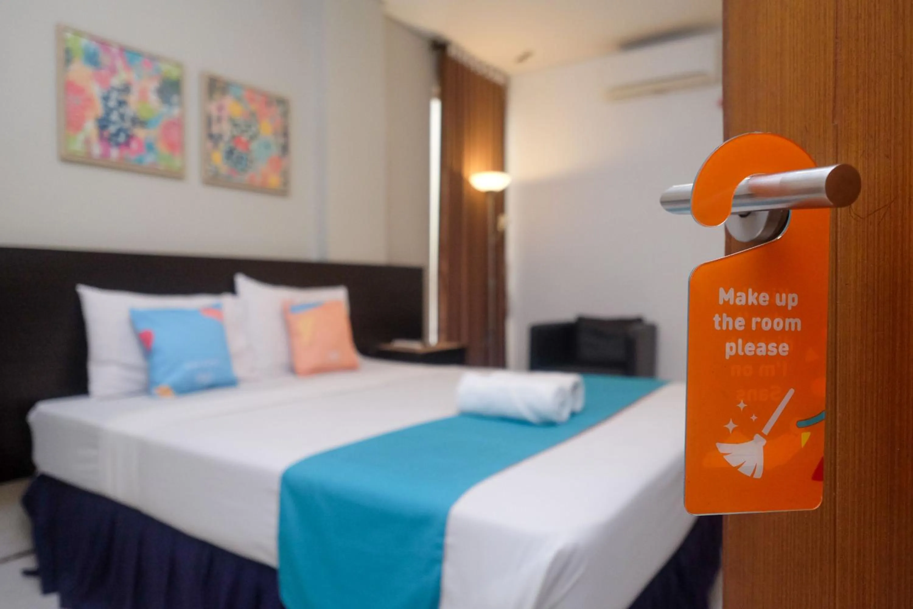 Bedroom, Bed in Sans Hotel Prime Cailendra Yogyakarta by RedDoorz