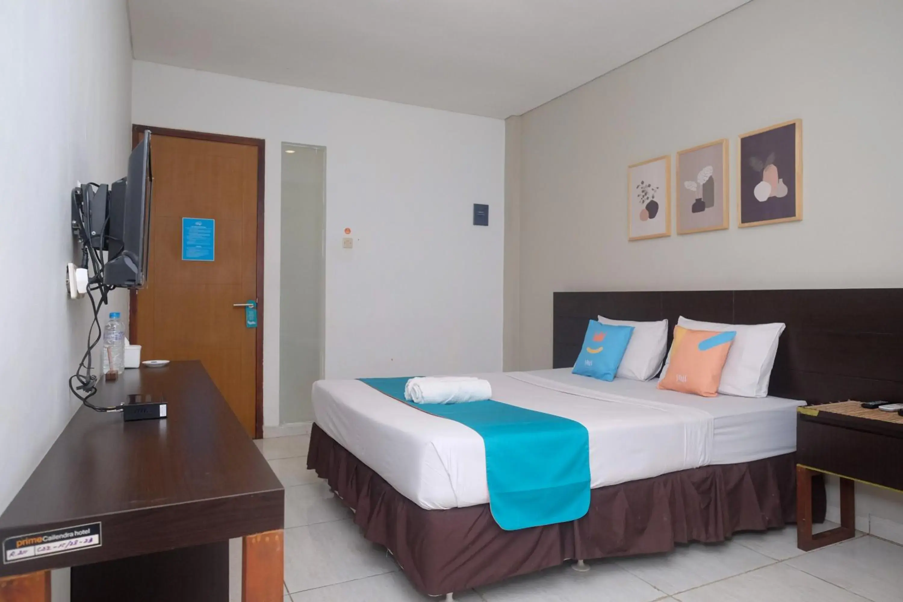 Superior Double Room in Sans Hotel Prime Cailendra Yogyakarta by RedDoorz Superior Double Room in Sans Hotel Prime Cailendra Yogyakarta by RedDoorz