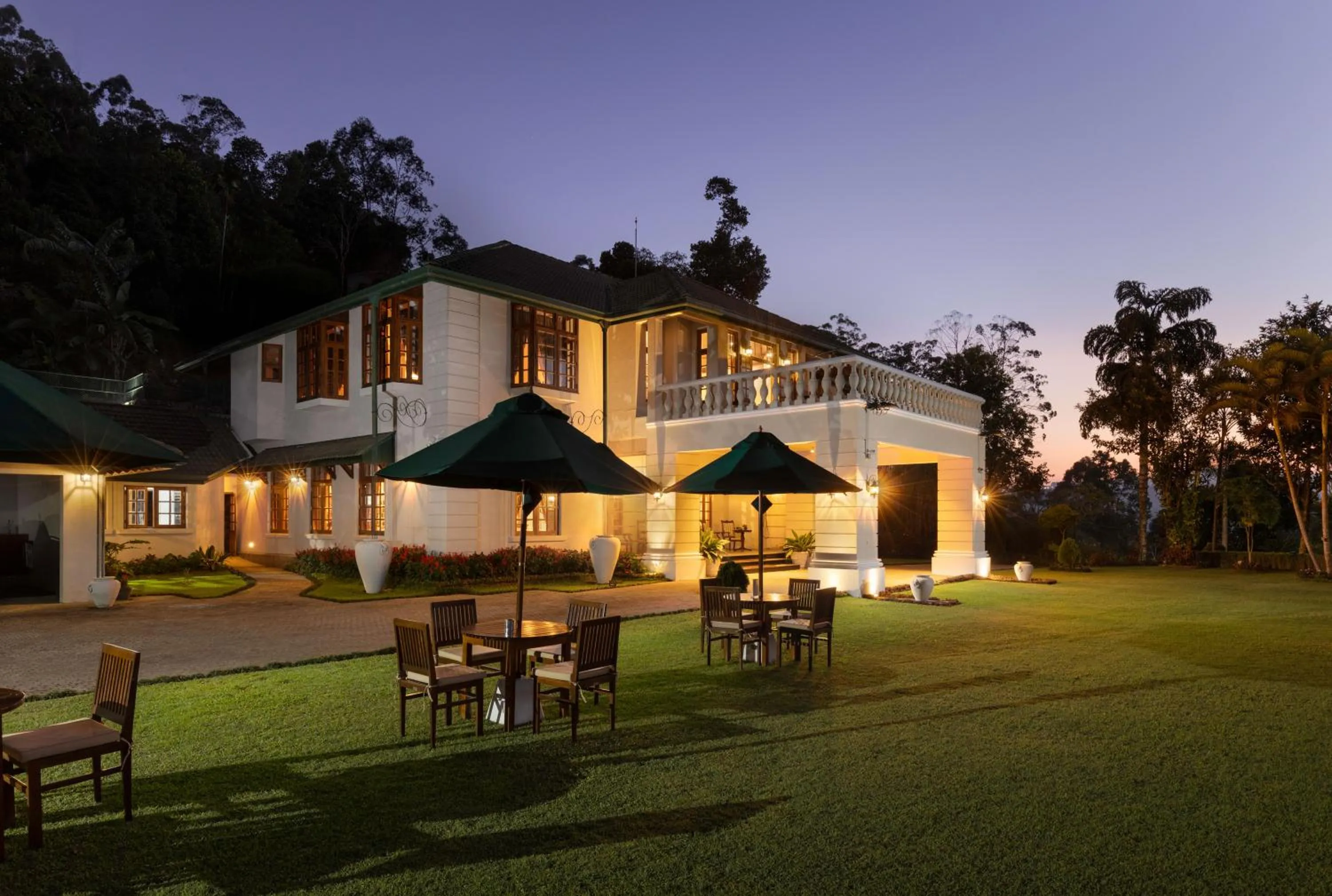 Night in Manor House Bandarawela By Seven Angels