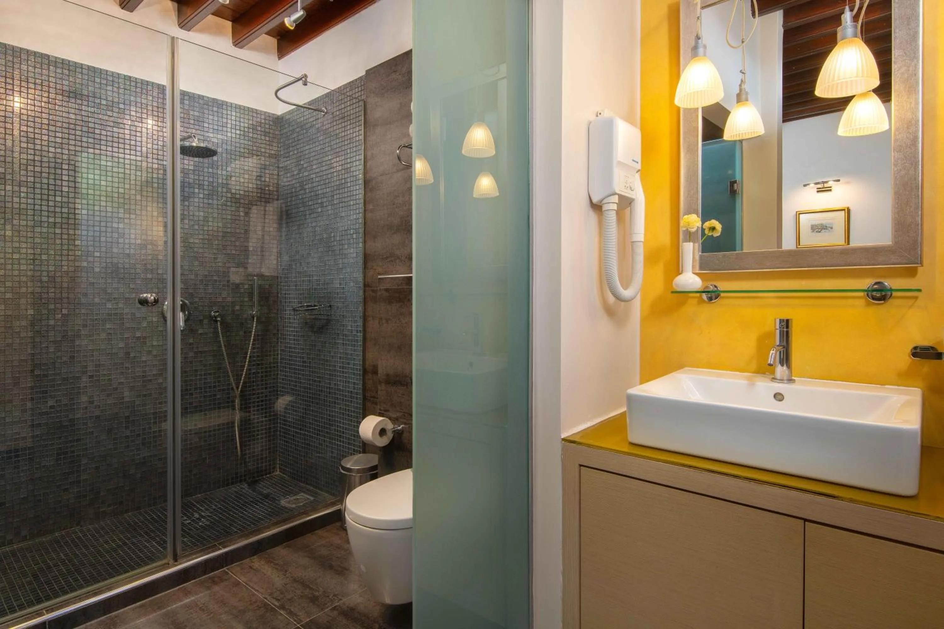 Shower in Rodos Niohori Elite Suites Boutique Hotel