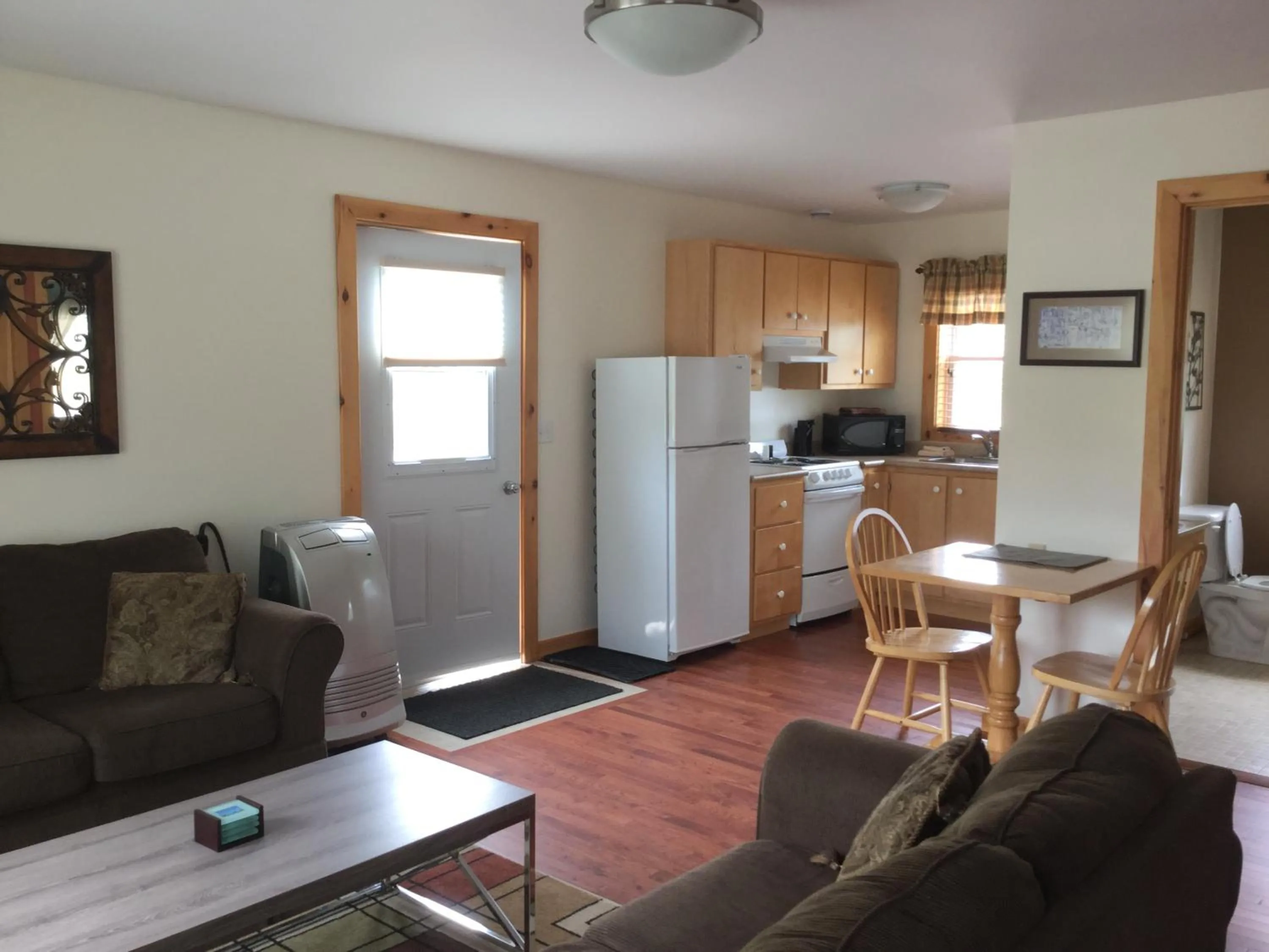 Living room in Mackenzie Motel & Cottages