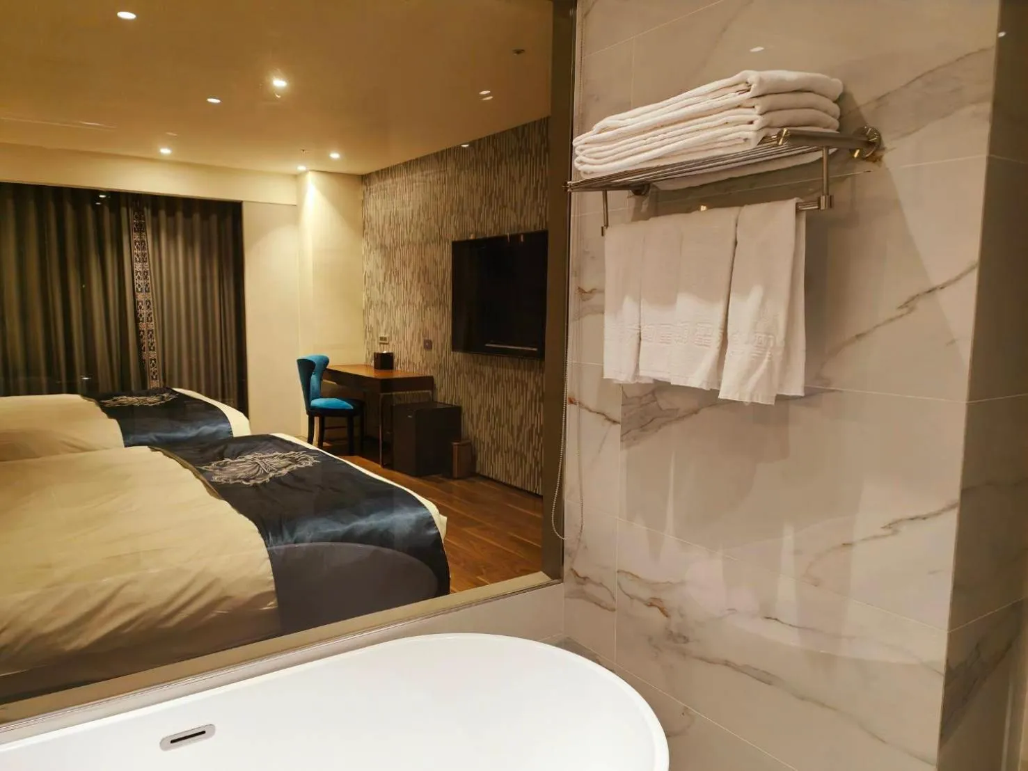 Bed in Saint Art Hotel