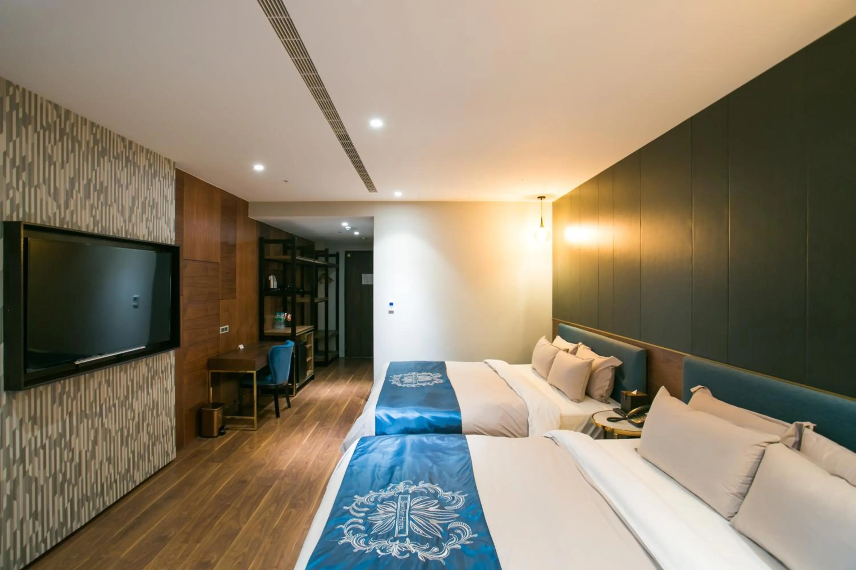 Photo of the whole room, Bed in Saint Art Hotel