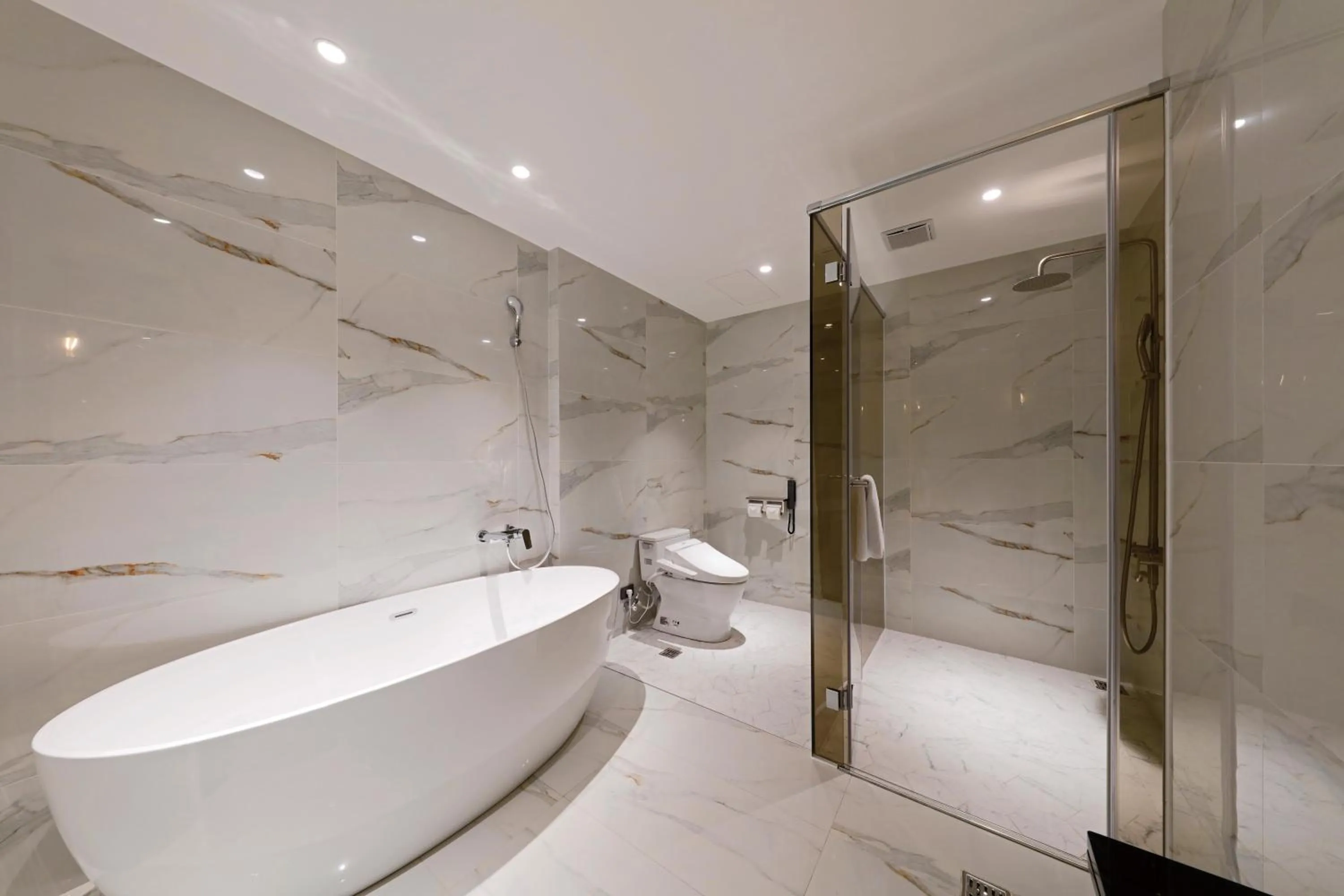 Bathroom in Saint Art Hotel