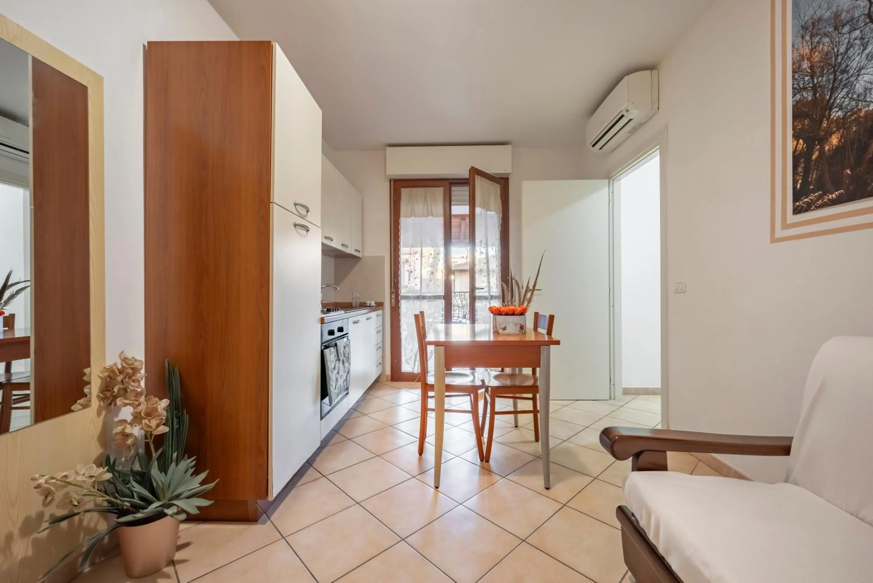 kitchen in Lola Piccolo Hotel e Appartamenti