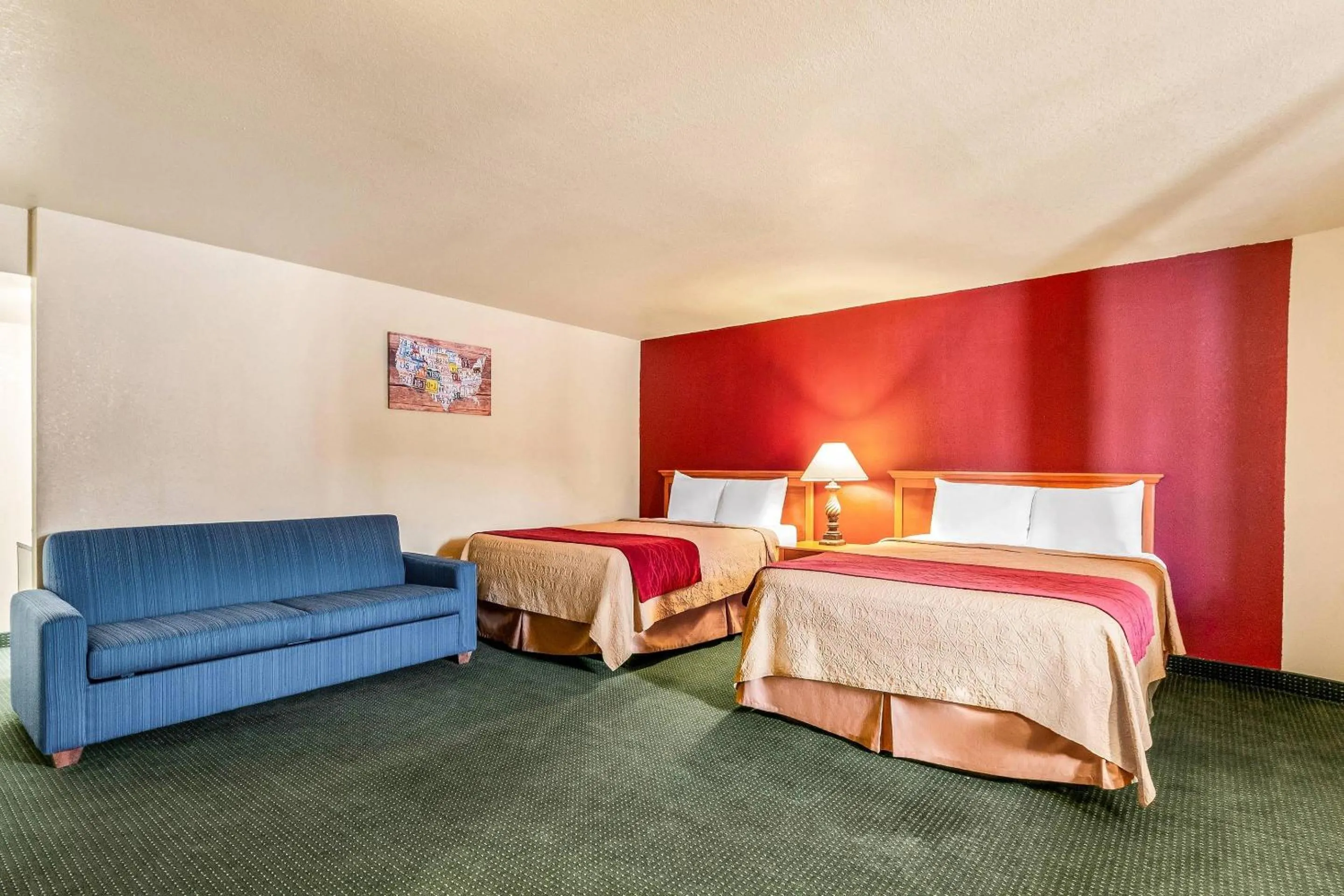 Bedroom, Bed in Econo Lodge Del Rio