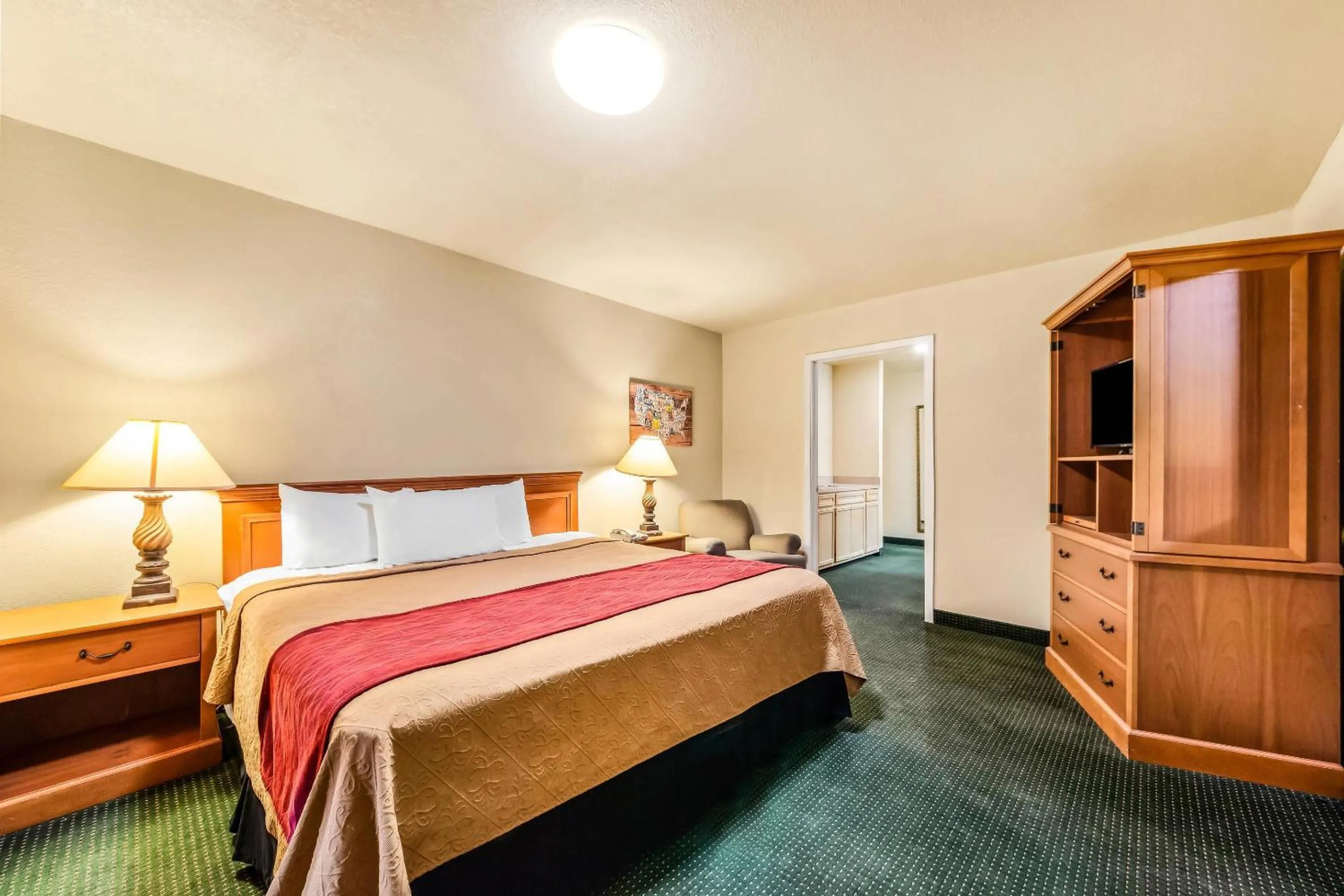 Bedroom, Bed in Econo Lodge Del Rio