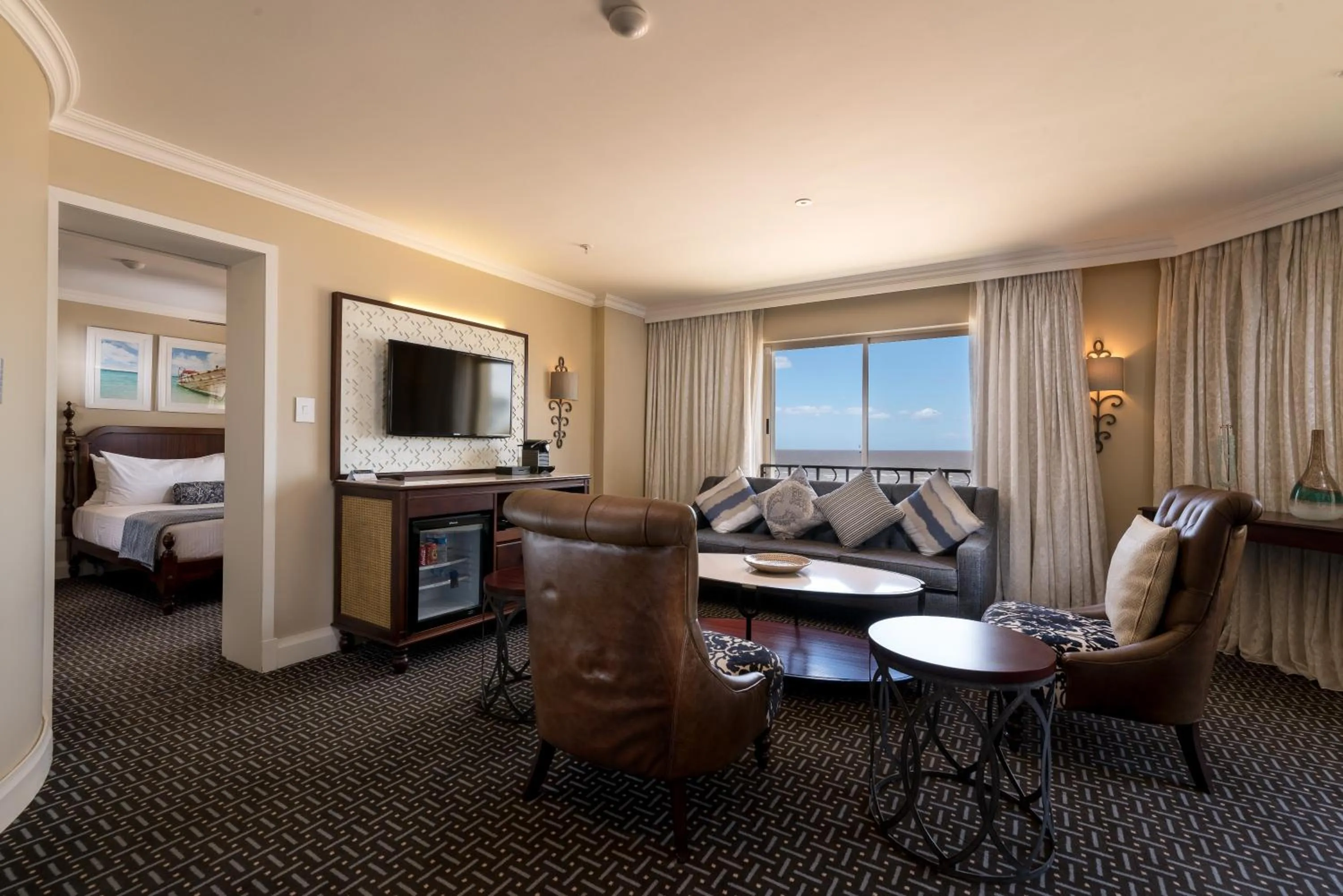 Toilet, Bed in Southern Sun Maputo