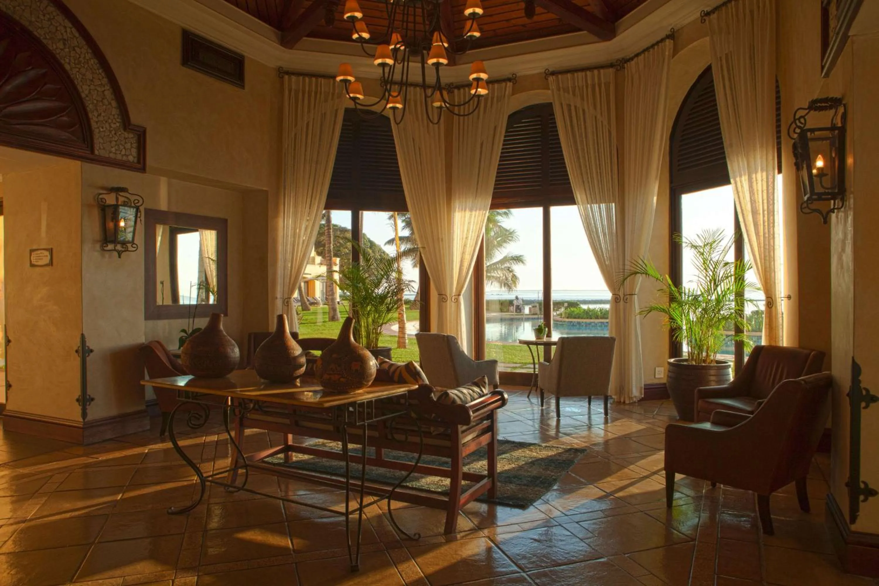 Lobby or reception in Southern Sun Maputo