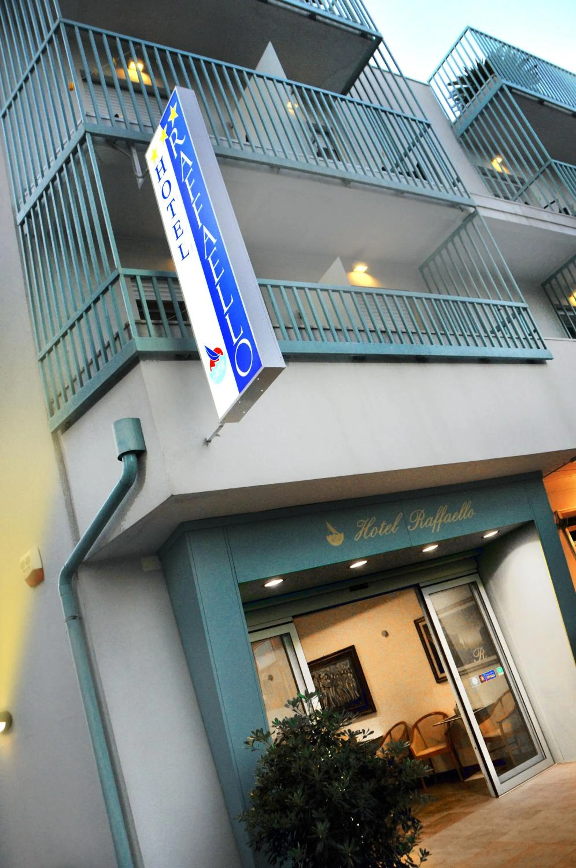 Facade/entrance in Hotel Raffaello