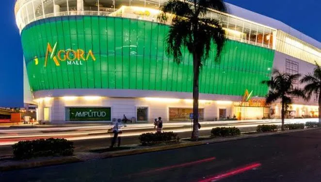 Nearby landmark in Royal Palace Hotel