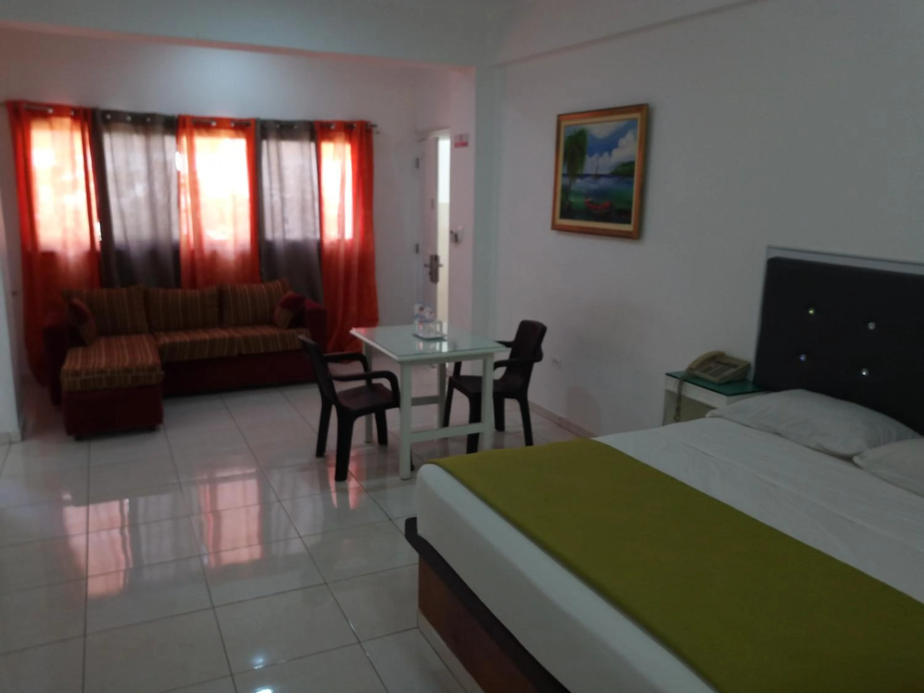 Photo of the whole room, Bed in Royal Palace Hotel