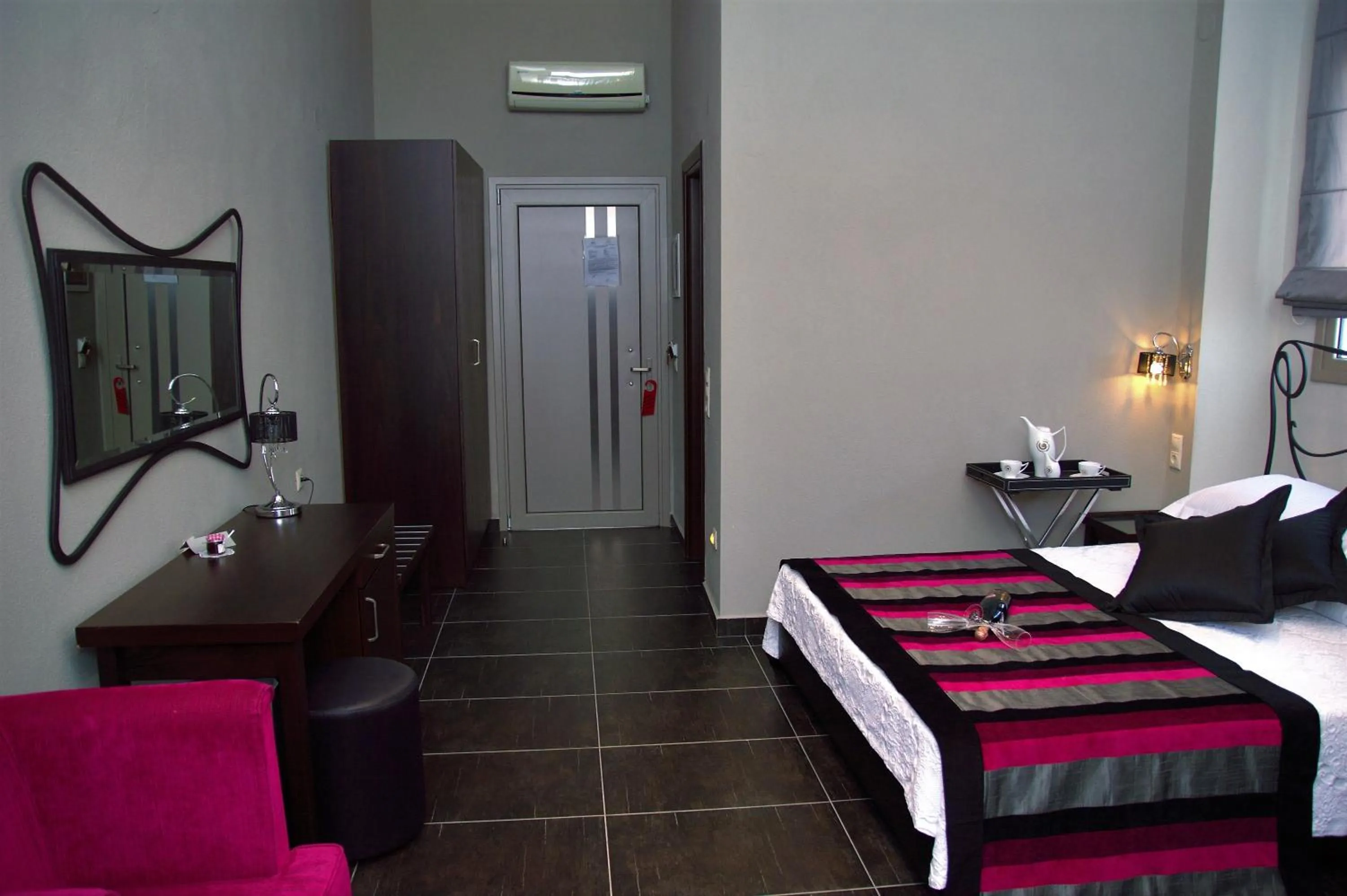 Bed in Alexander Inn