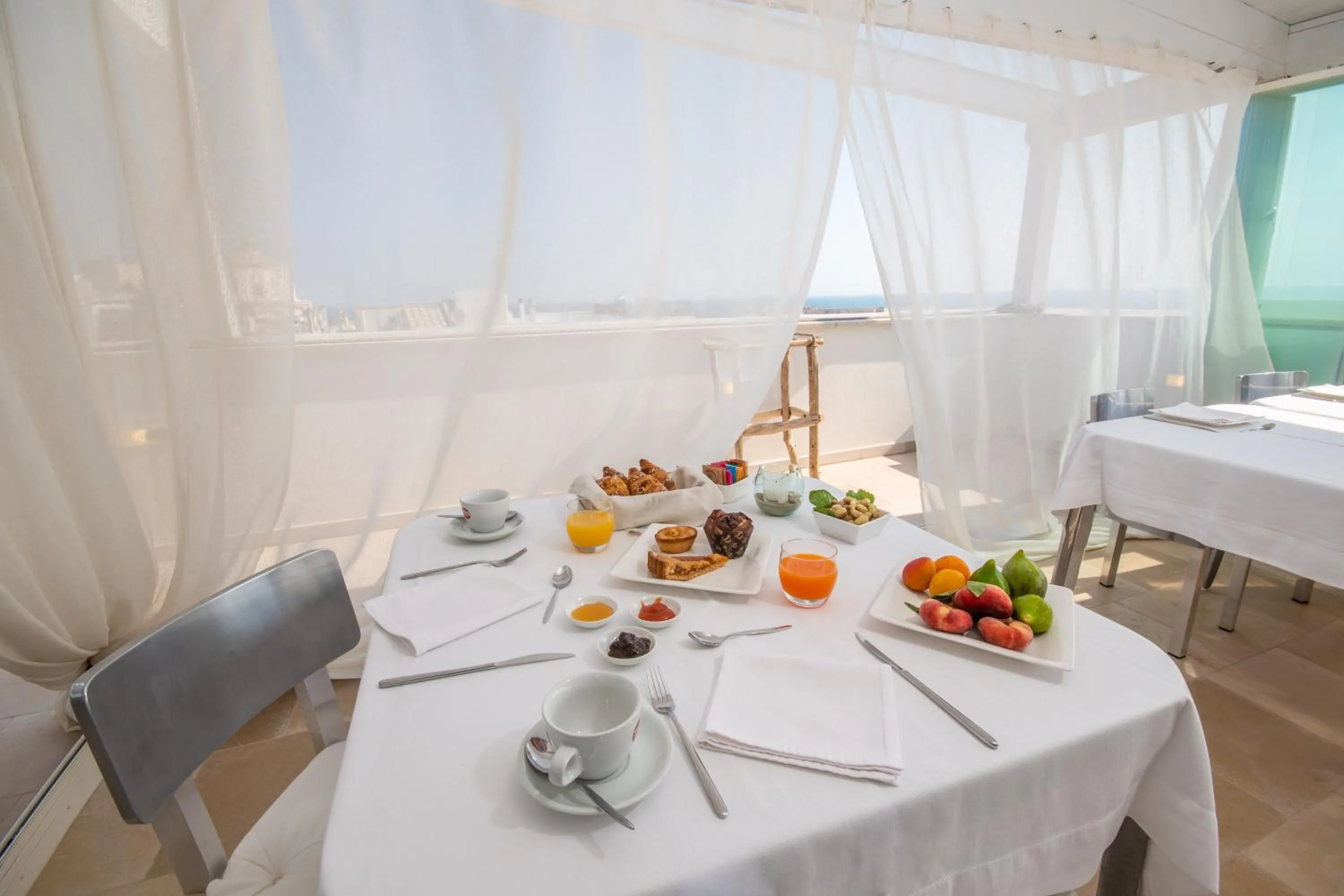 Continental breakfast in Giovì Relais