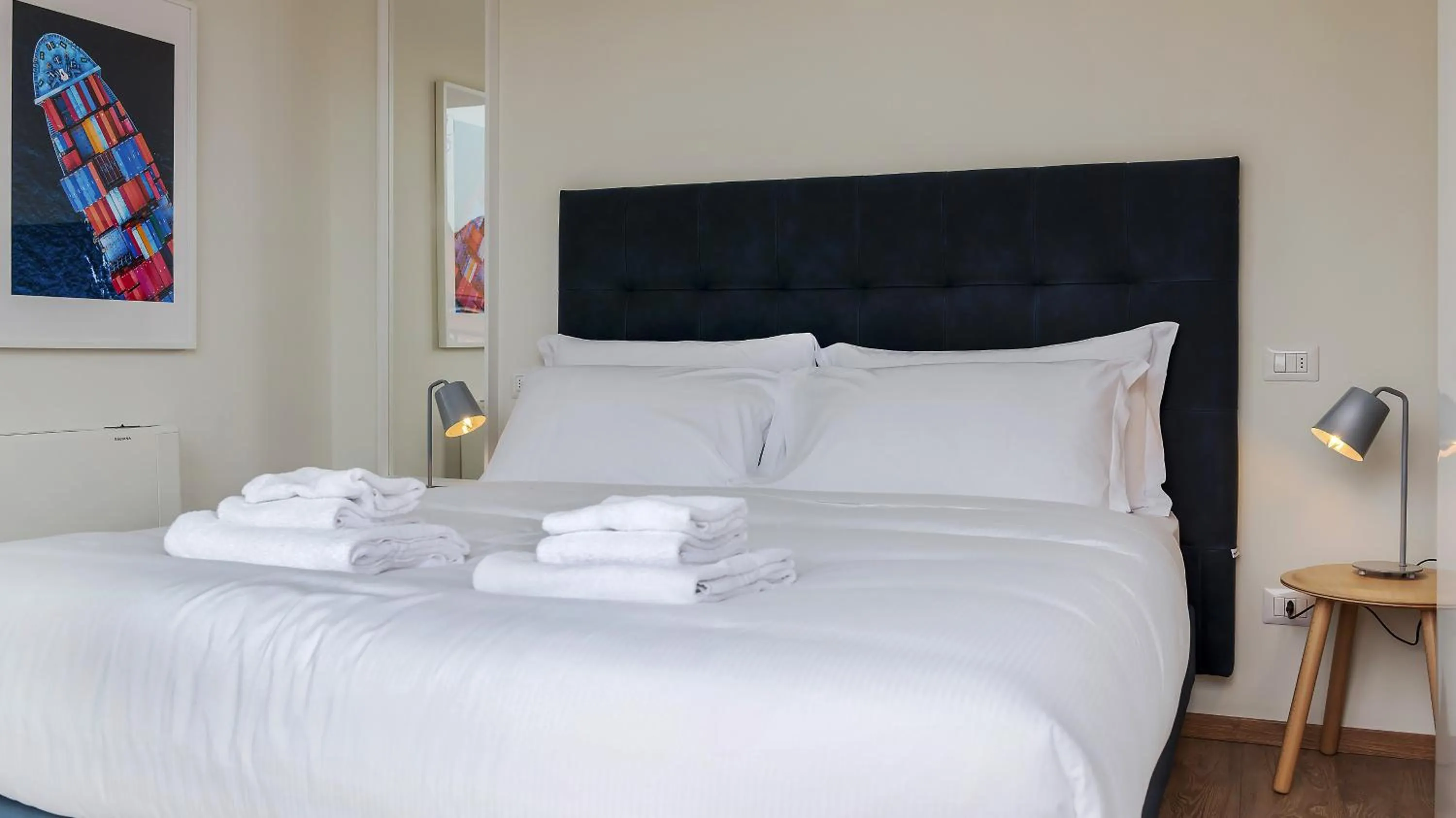 Bed in Italianway-Bergonzoli Place