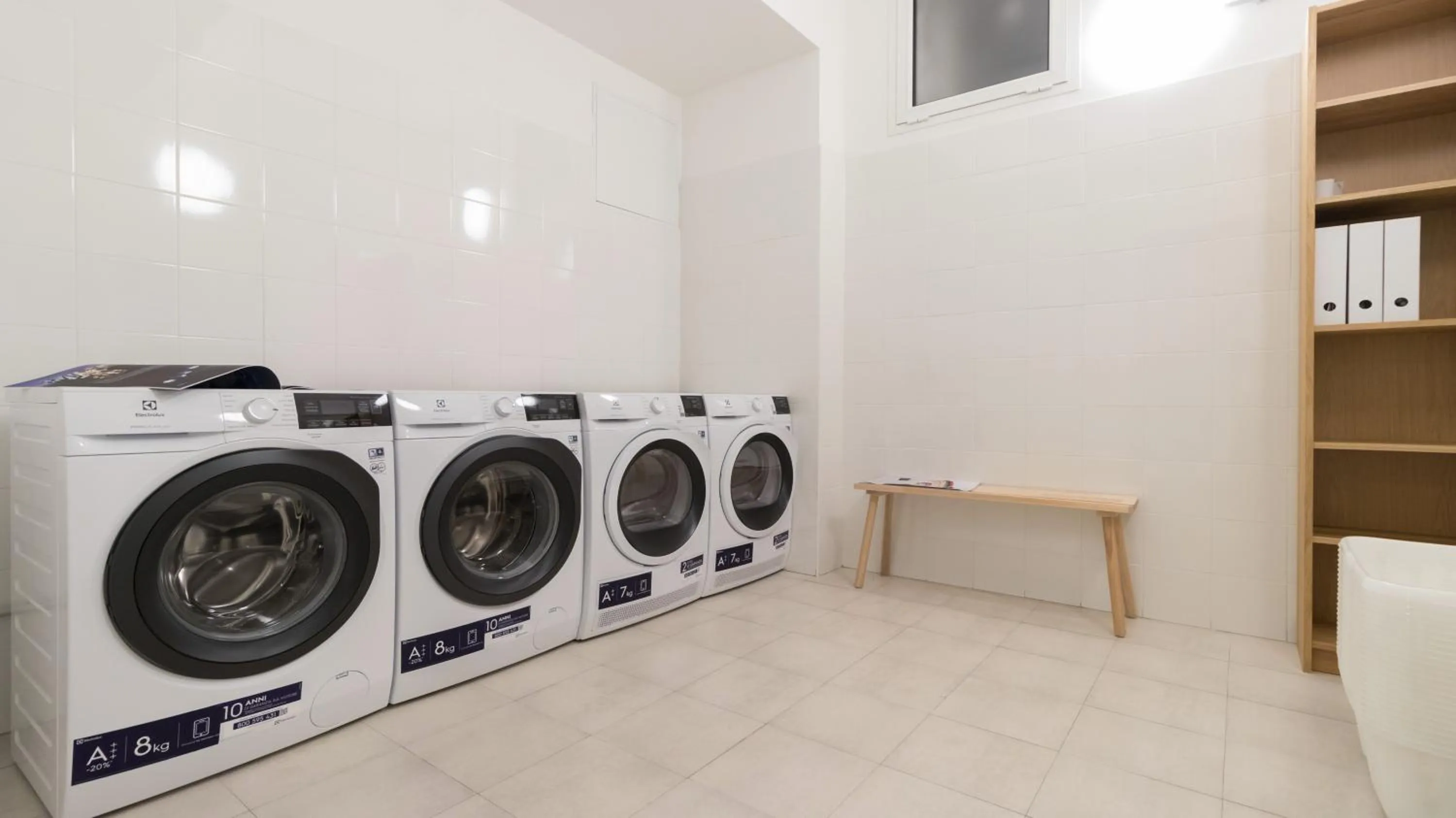 Area and facilities in Italianway-Bergonzoli Place