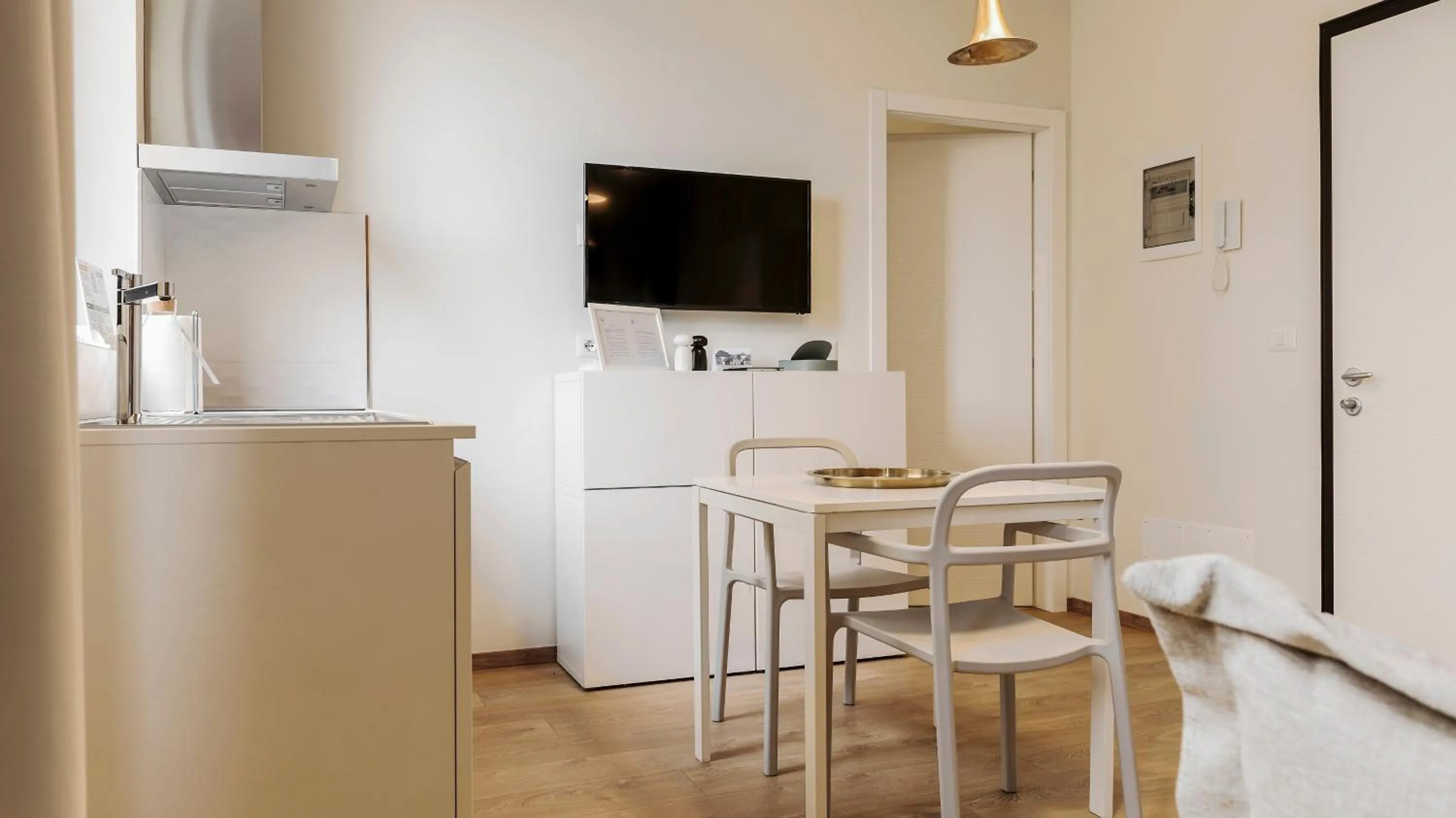 Italianway-Bergonzoli Place