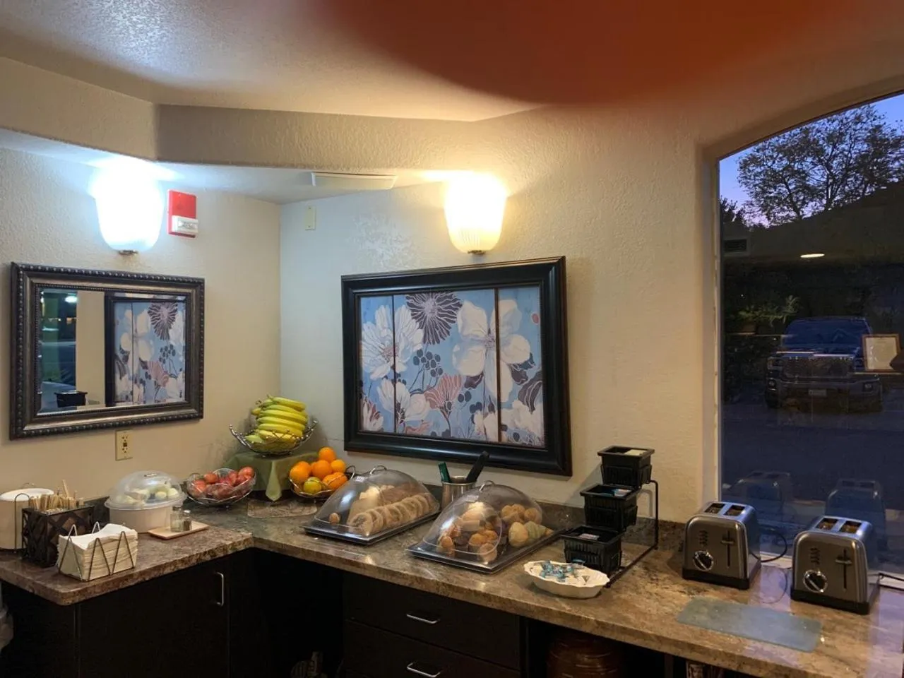 Breakfast in Hotel Buena Vista - San Luis Obispo