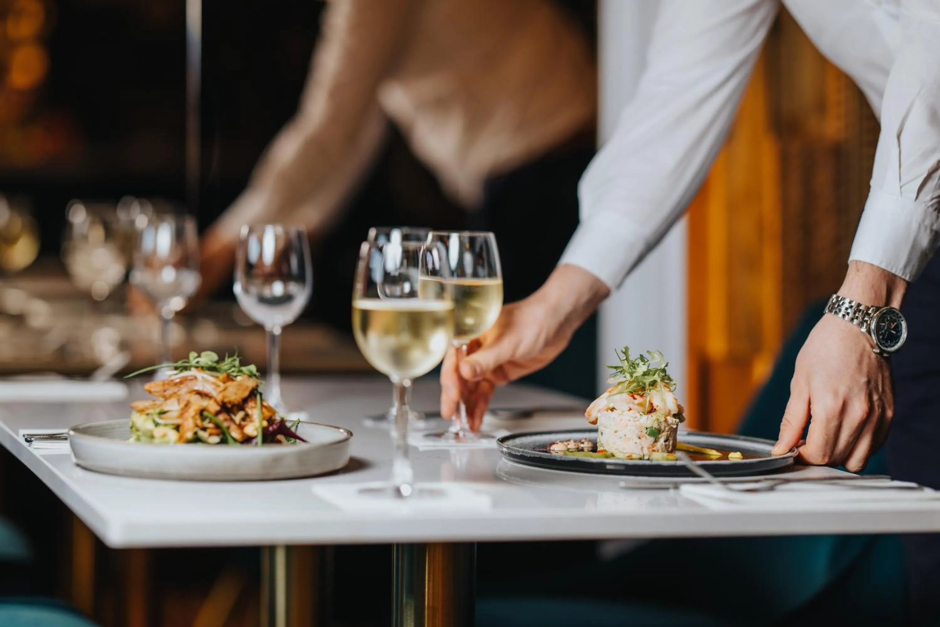 Restaurant/places to eat in Bay View Hotel