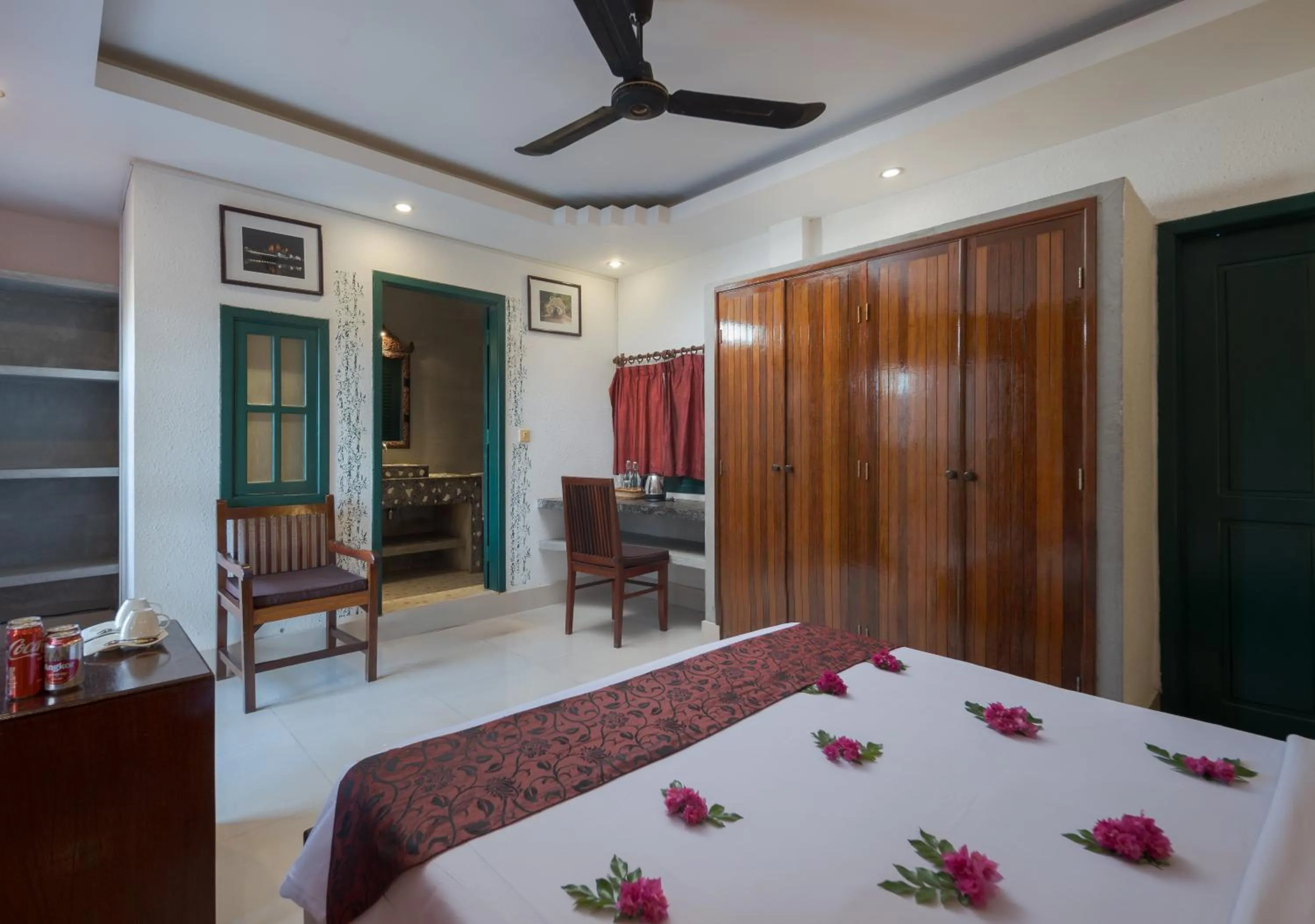 Bathroom, Bed in Golden Banana Residence