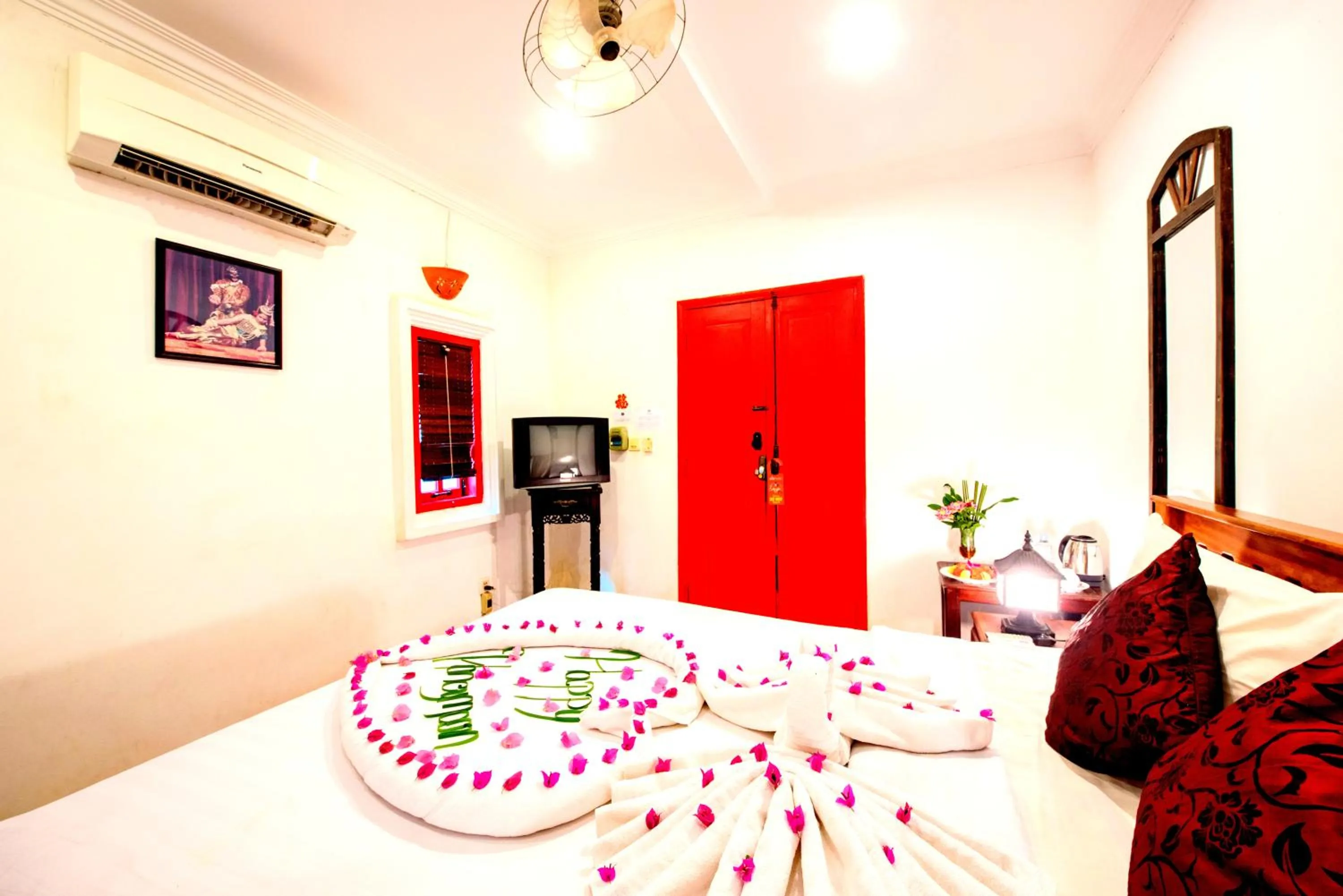 Bed in Golden Banana Residence