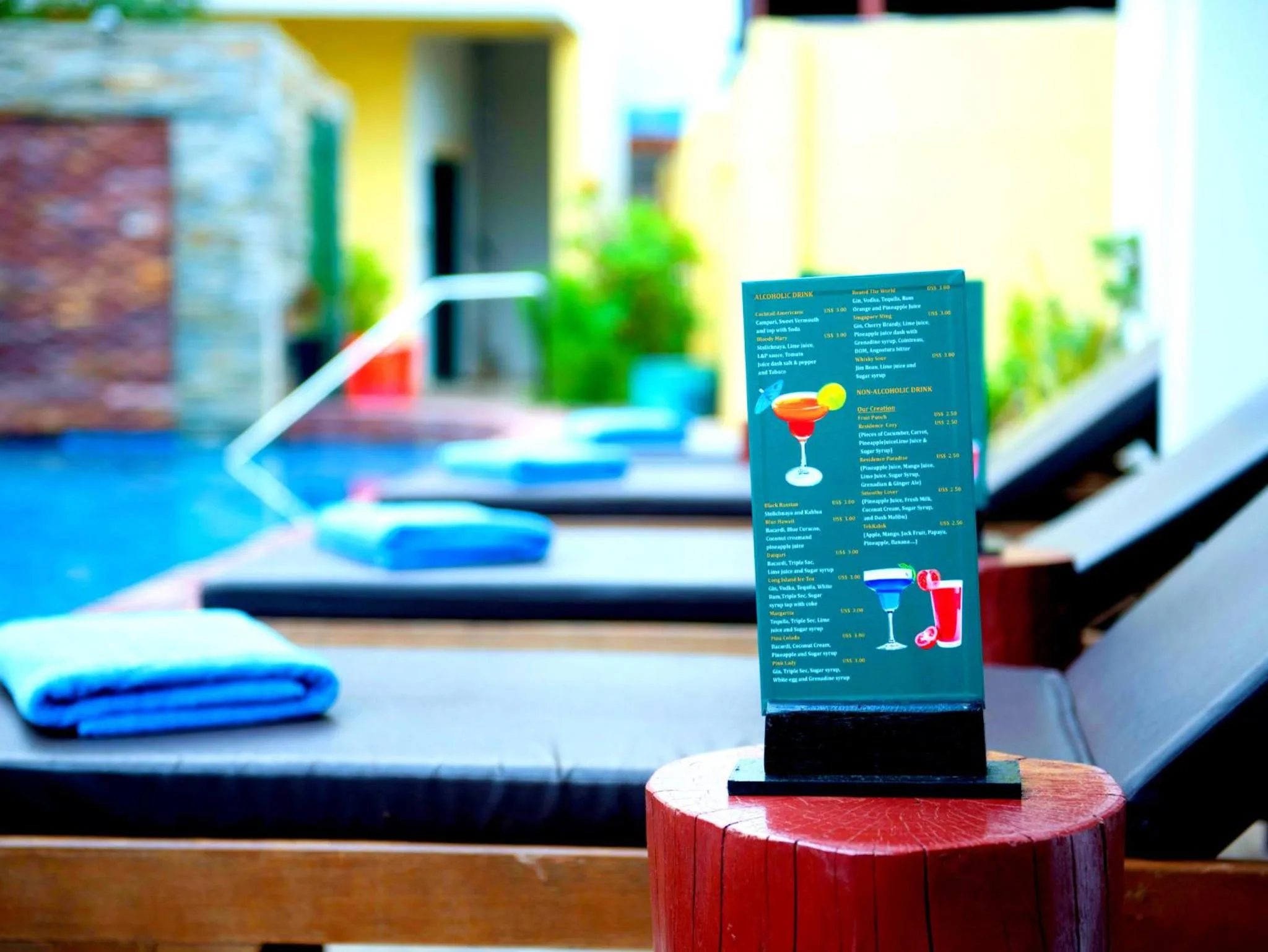 Alcoholic drinks in Golden Banana Residence