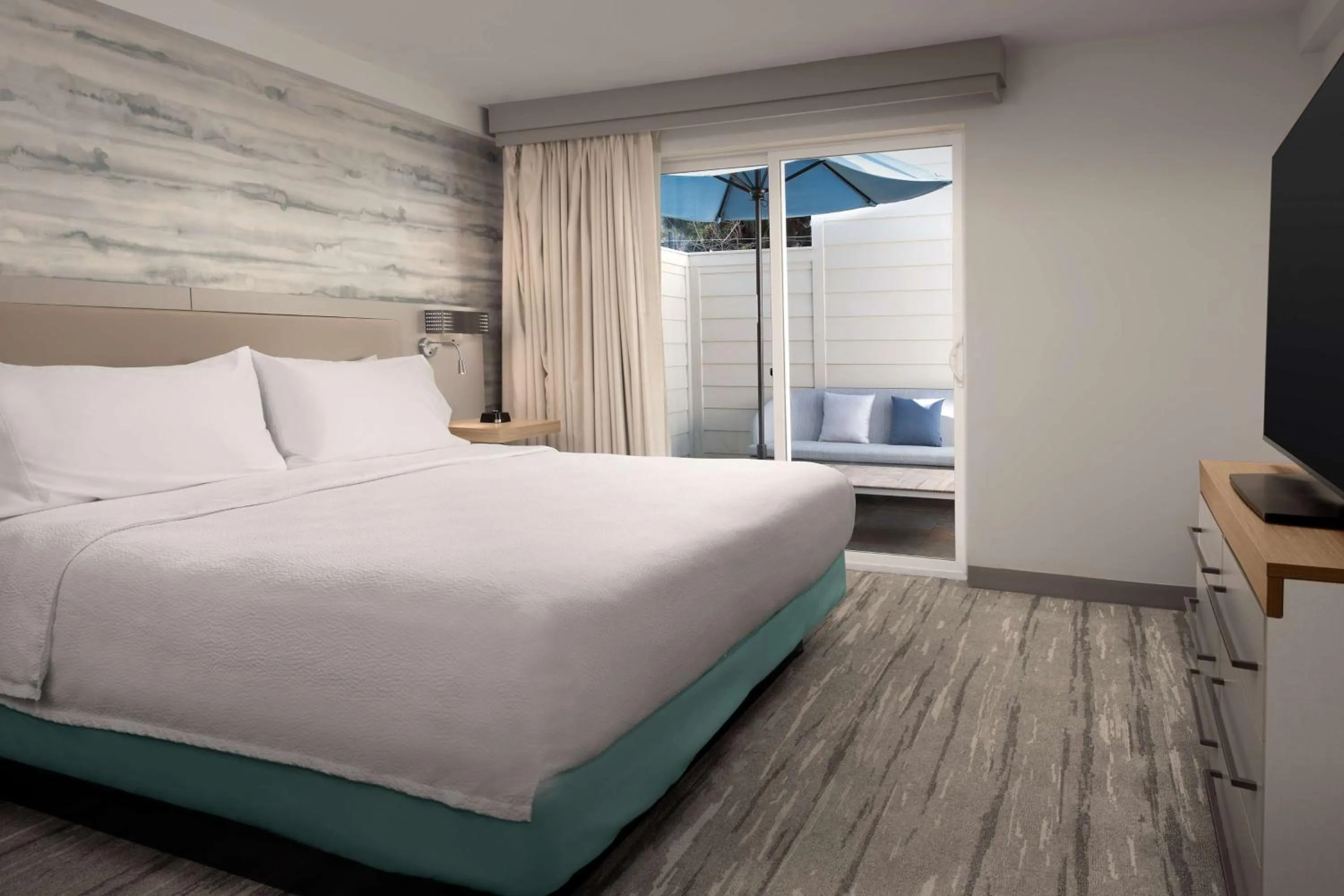 Bed in Hilton Garden Inn Los Angeles Marina Del Rey