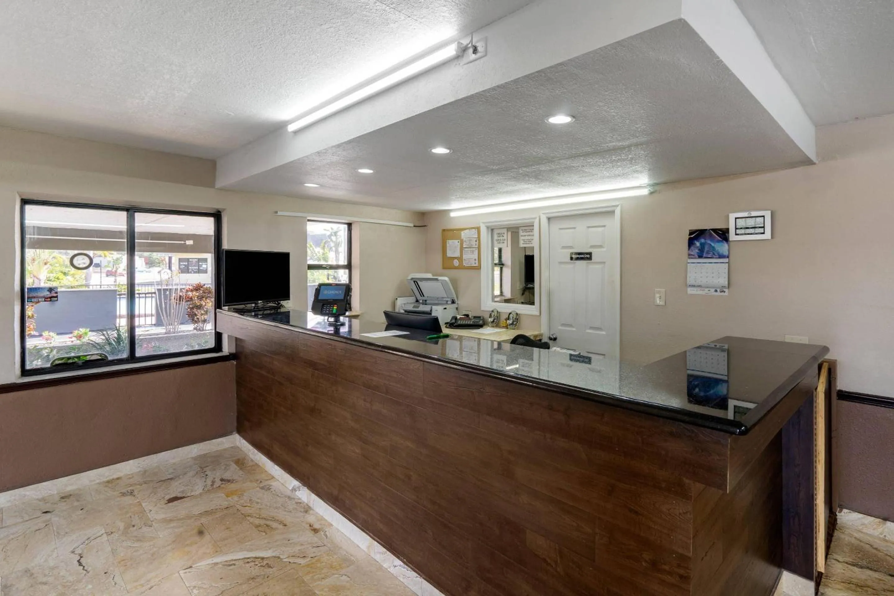 Lobby or reception in Rodeway Inn Clearwater-Dunedin
