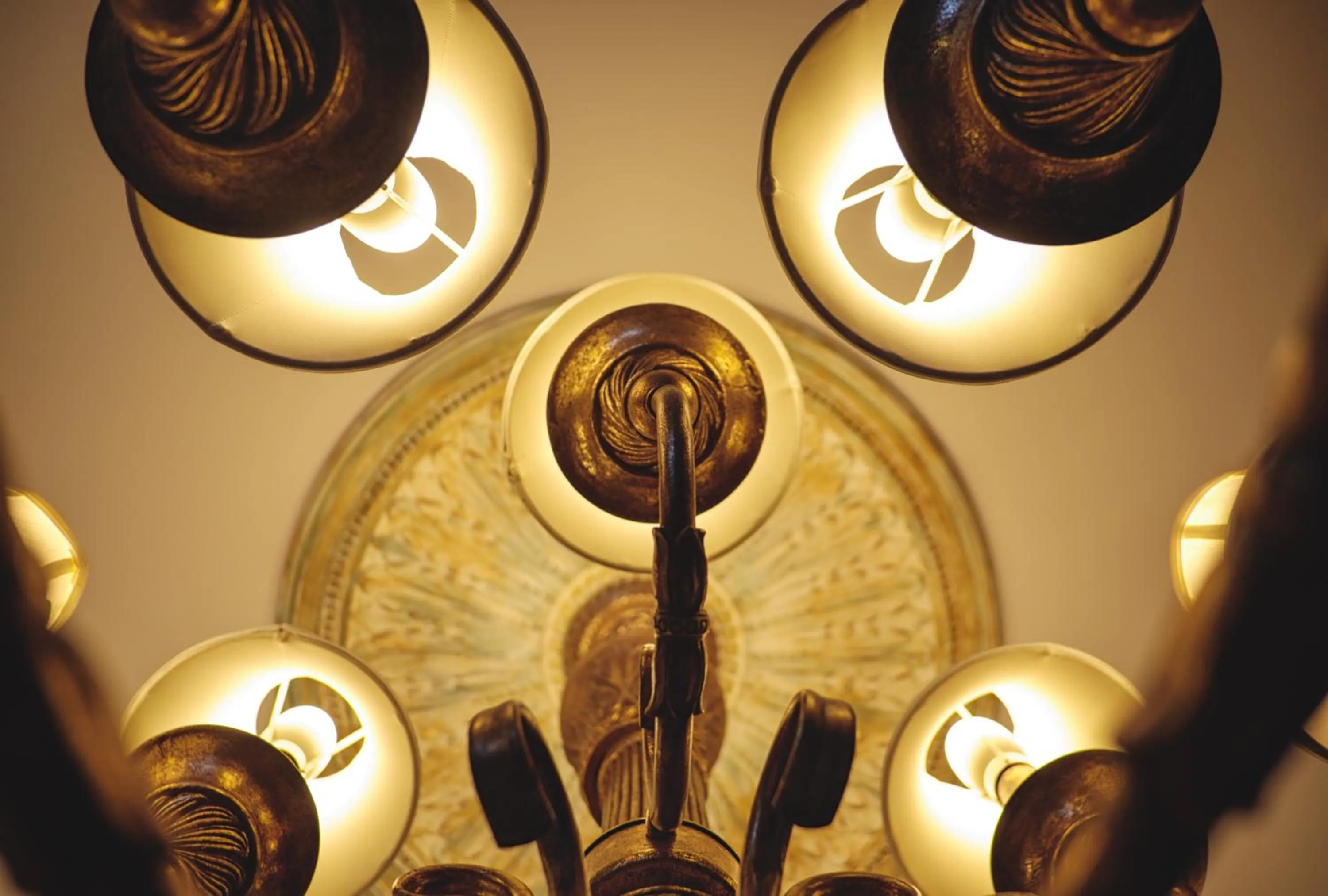 Decorative detail in Smugglers Cove Inn