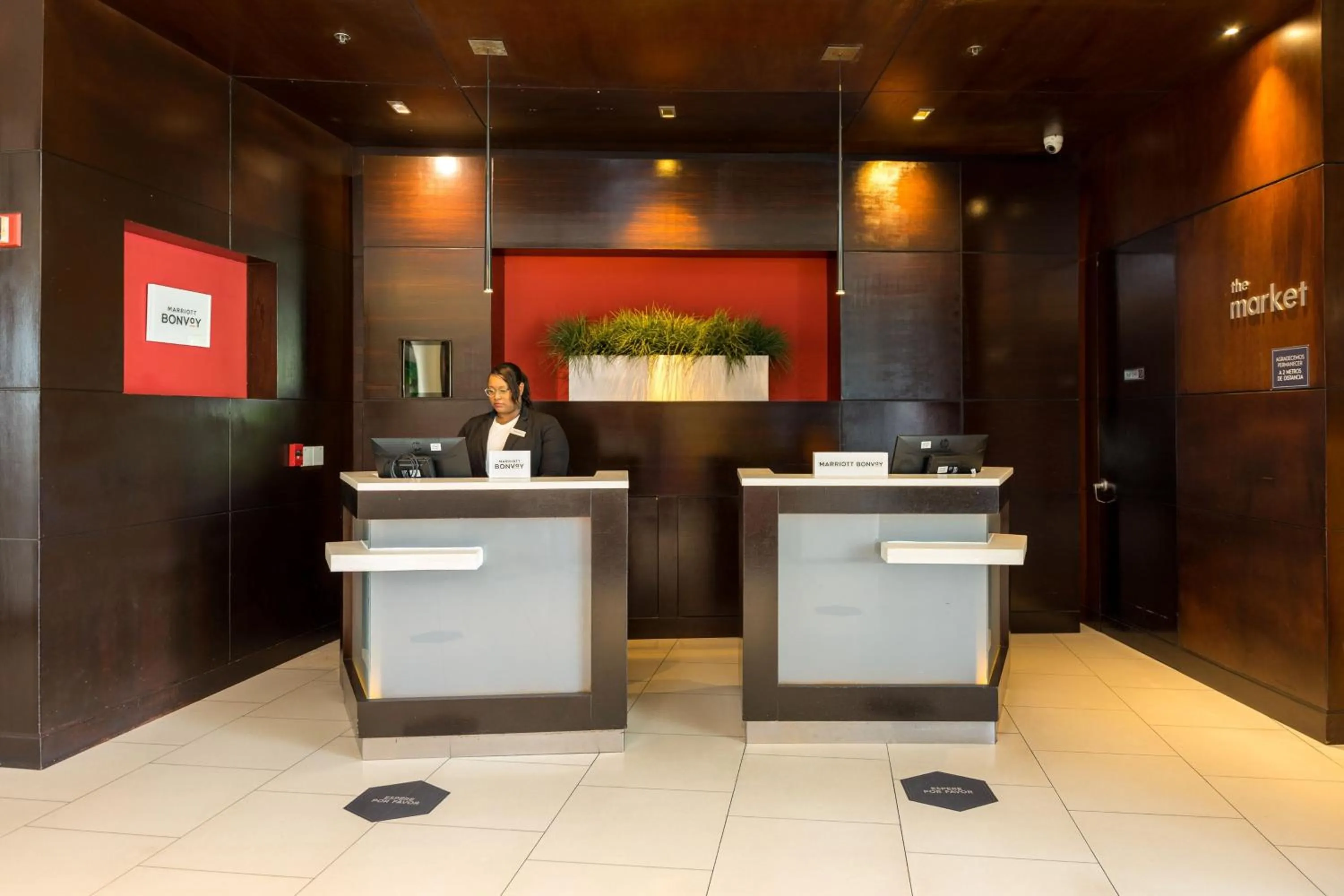 Lobby or reception in Courtyard by Marriott Panama Metromall